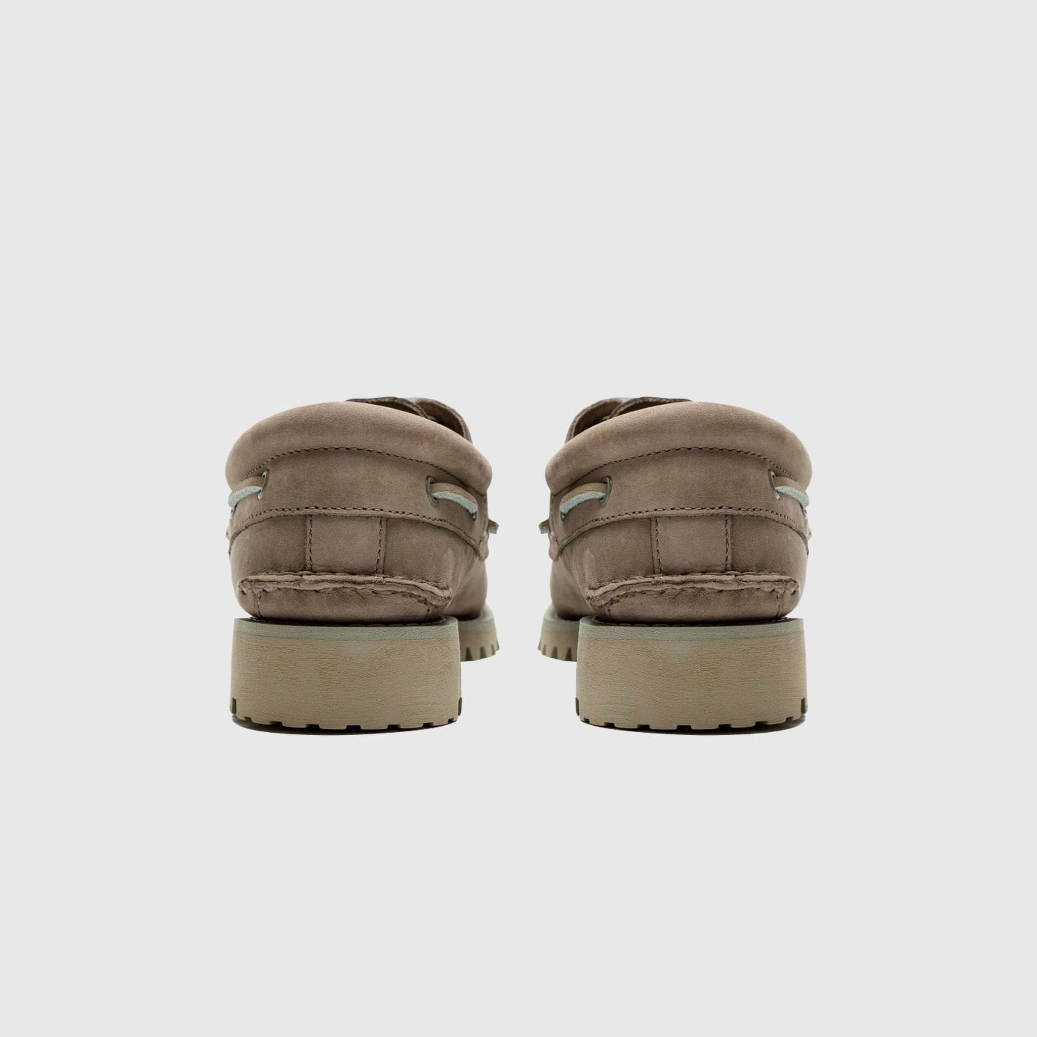 3-EYE LUG HANDSEWN BOAT SHOE