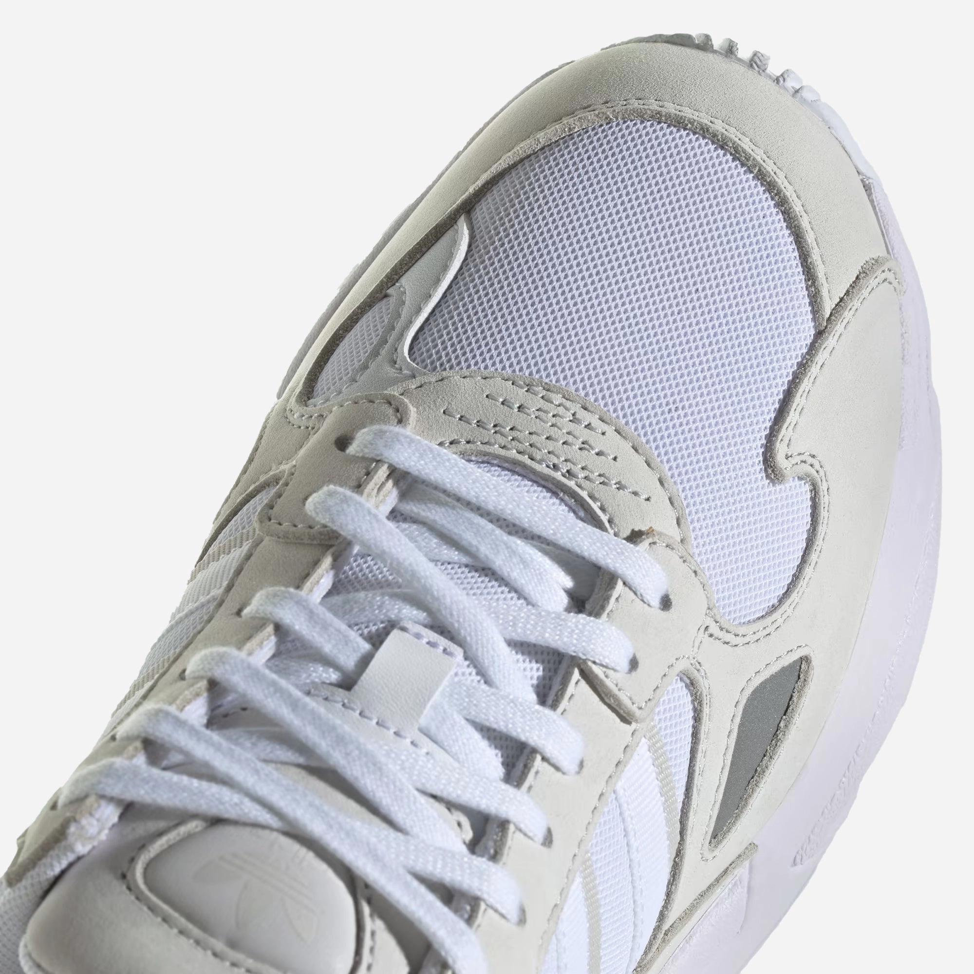 Adidas Originals | FALCON  { CLOUD WHITE/CLOUD WHITE/GREY ONE