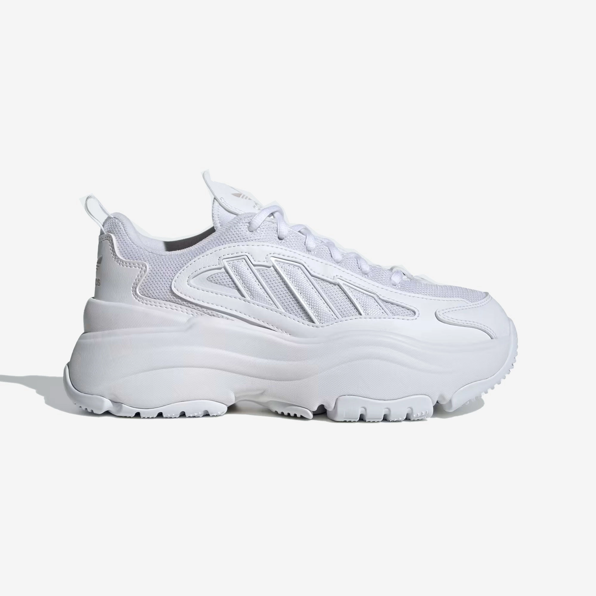 ADIDAS ORIGINALS | OZGAIA { CLOUD WHITE/GREY ONE