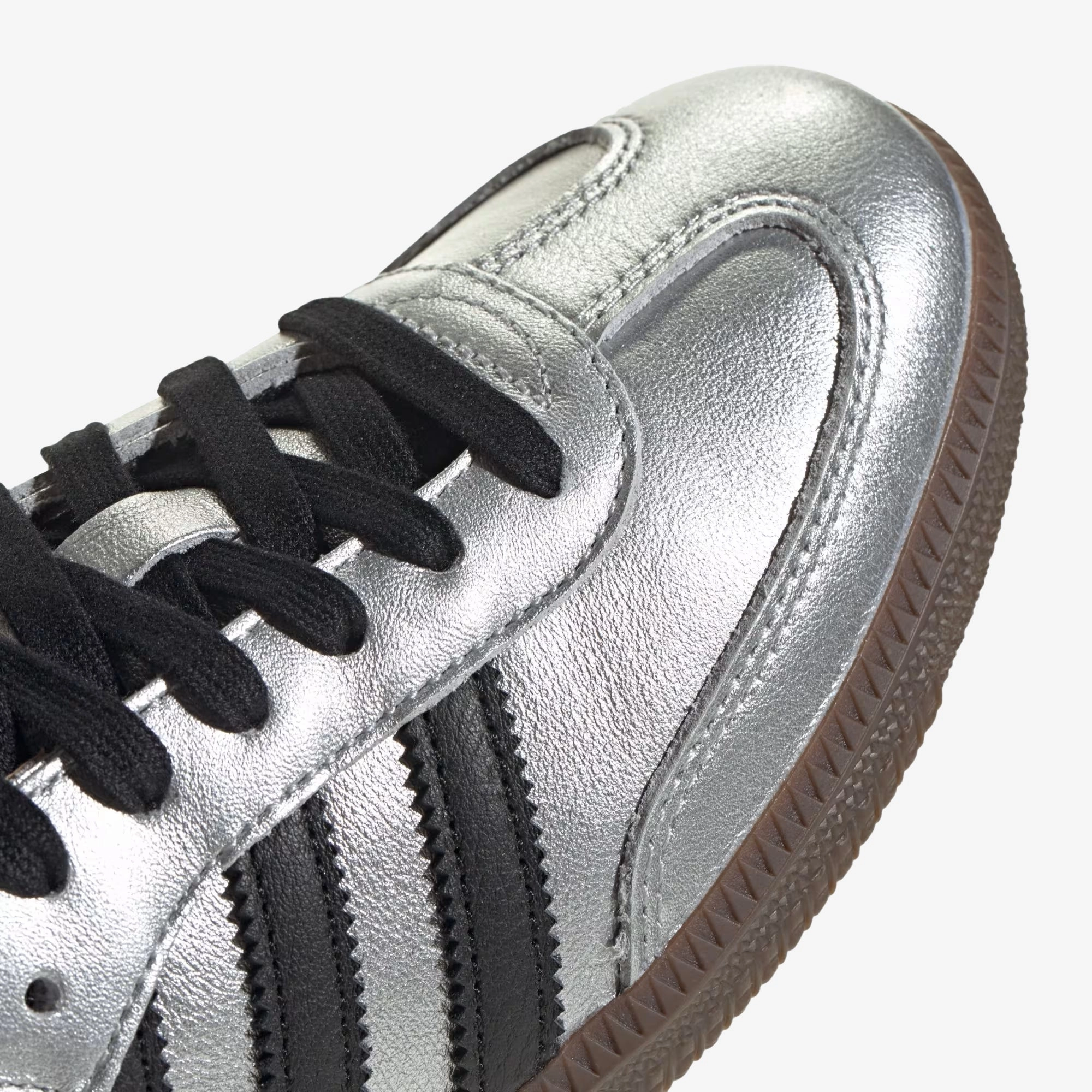 ADIDAS ORIGINALS | SAMBA OG { SILVER METALLIC/CORE BLACK