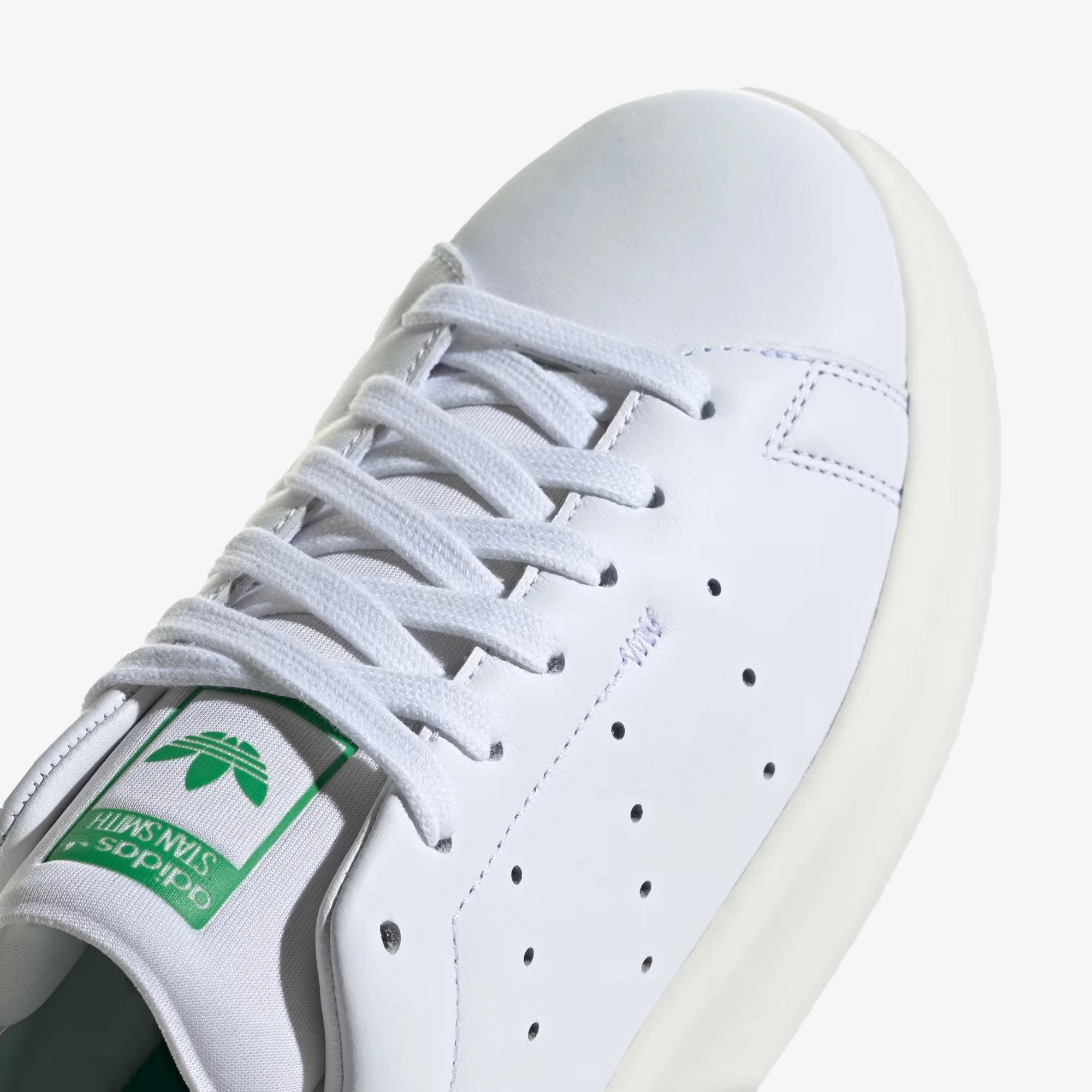 Adidas Originals | STAN SMITH PF  { CLOUD WHITE/OFF WHITE/GREEN