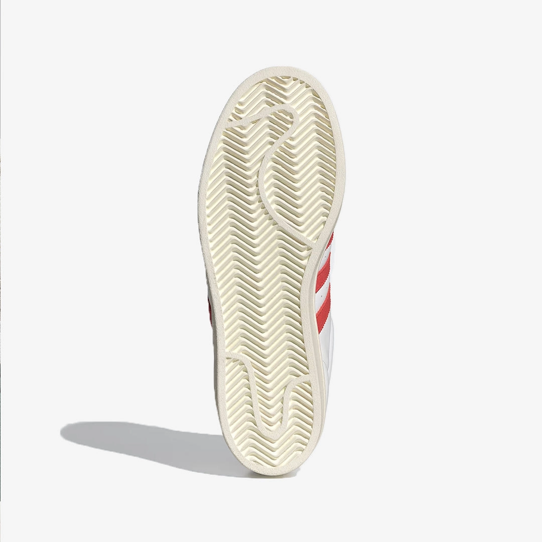 Adidas Originals | SUPERSTAR  { CLOUD WHITE/BRIGHT RED/WONDER CLAY