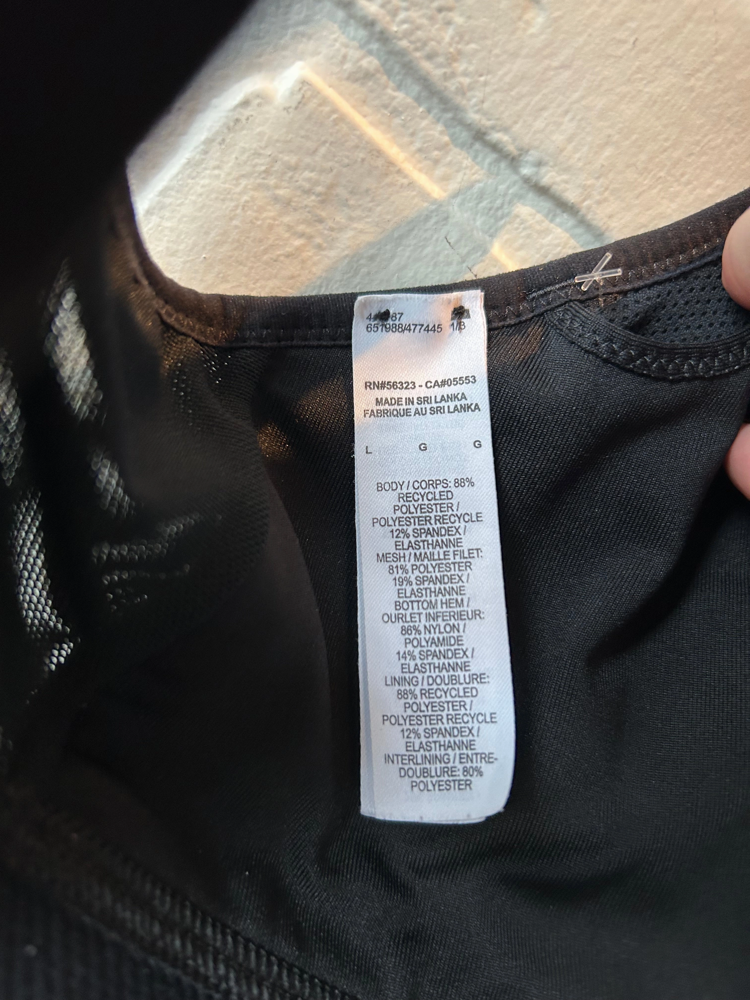 Athletic Bra By Nike Apparel In Black. Size: L