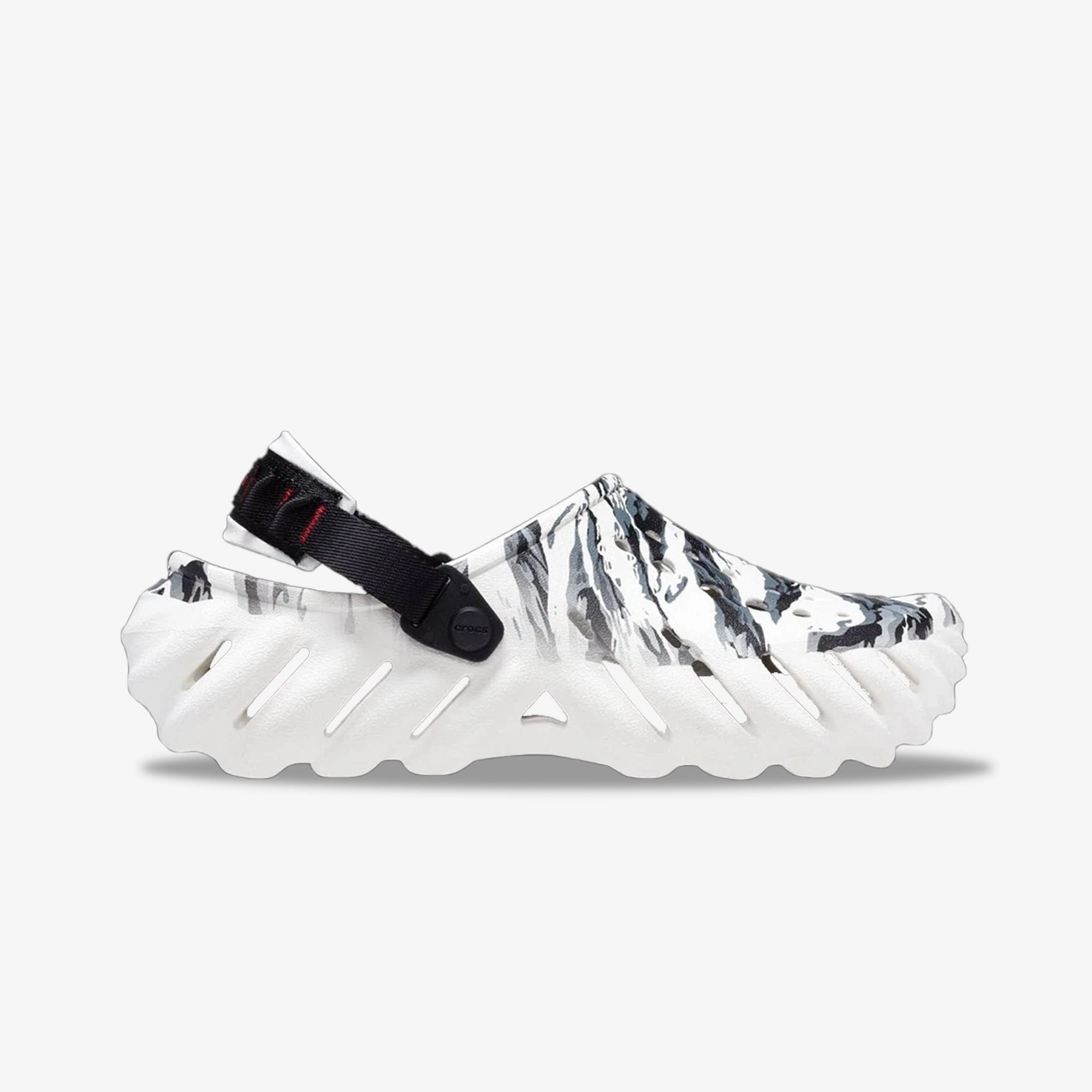 Crocs | ECHO TIGER CLOG  { WHITE/BLACK