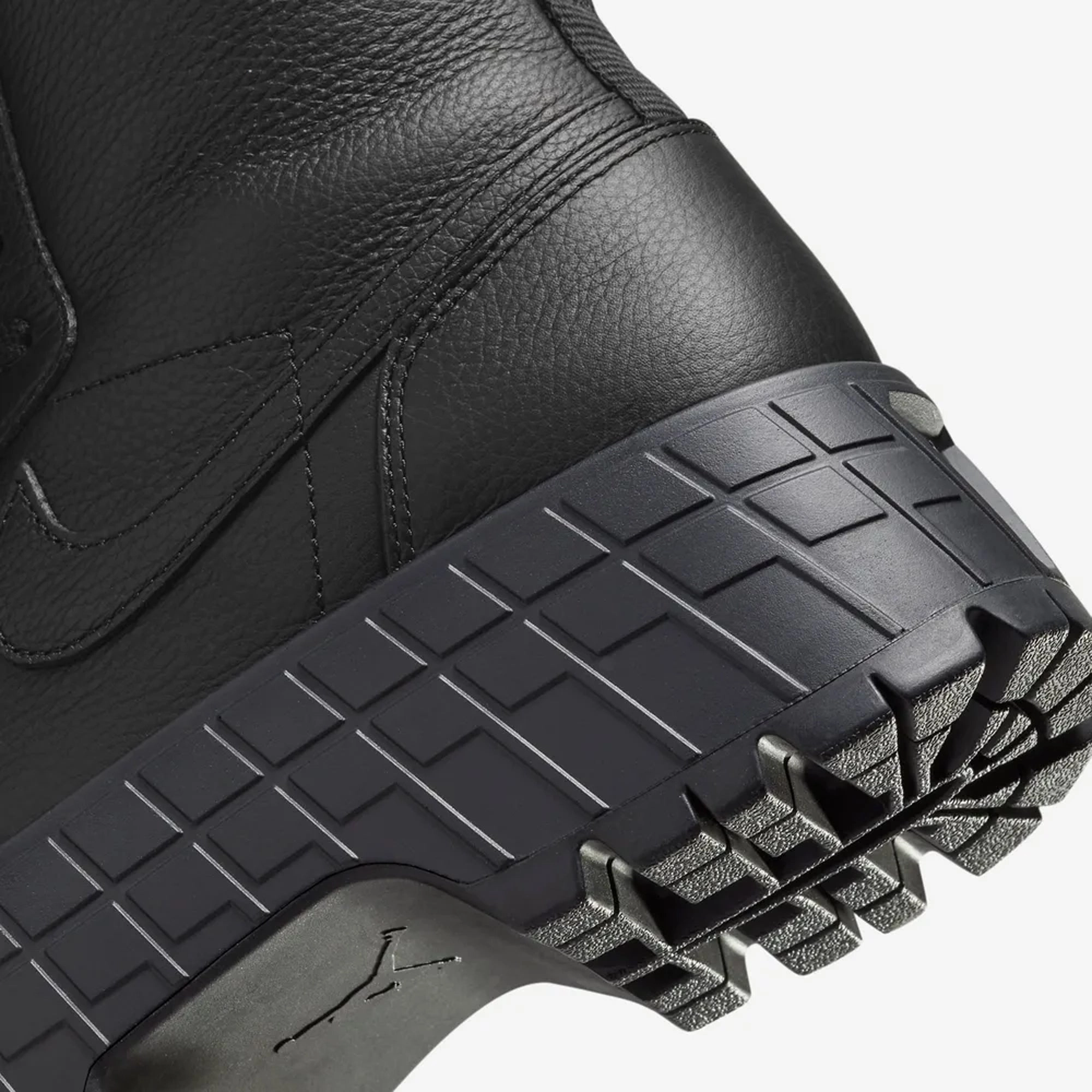 Jordan | AIR JORDAN 1 BROOKLYN  { BLACK/FLAT PEWTER-BLACK