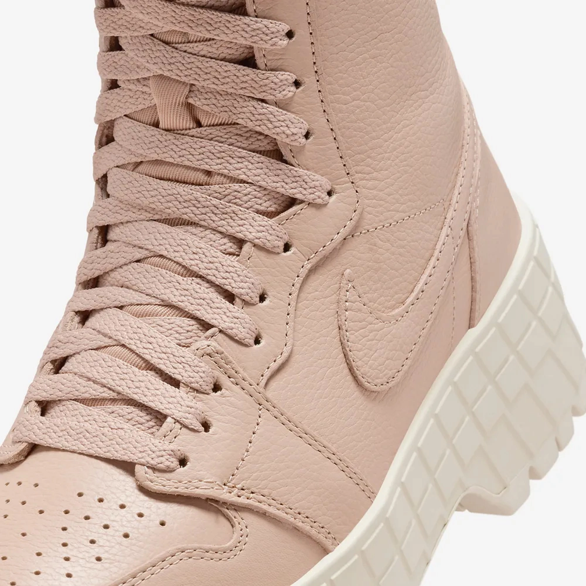 Jordan | AIR JORDAN 1 BROOKLYN  { LEGEND MD BROWN/LT OREWOOD BRN