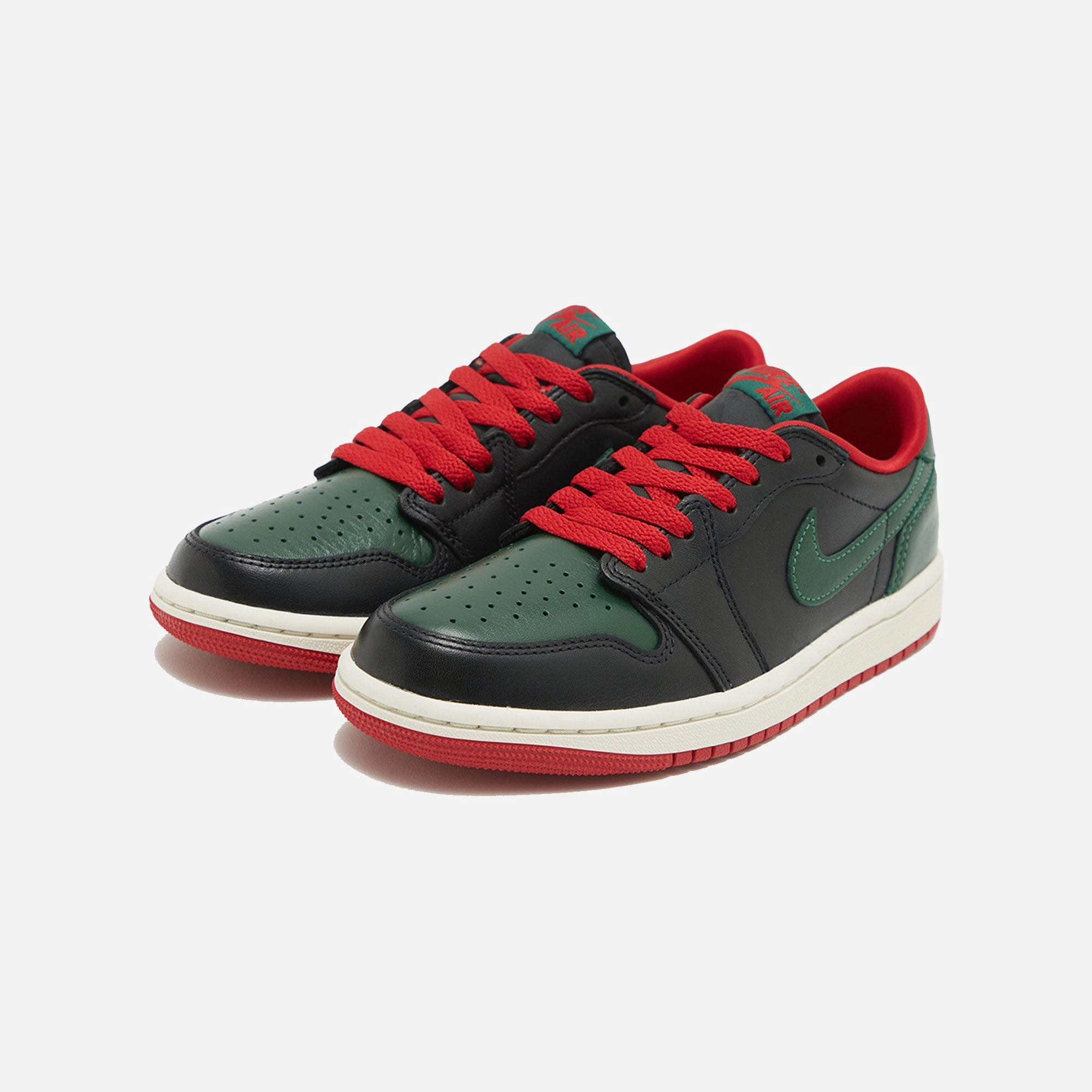 Jordan | AIR JORDAN 1 LOW OG { BLACK/GORGE GREEN