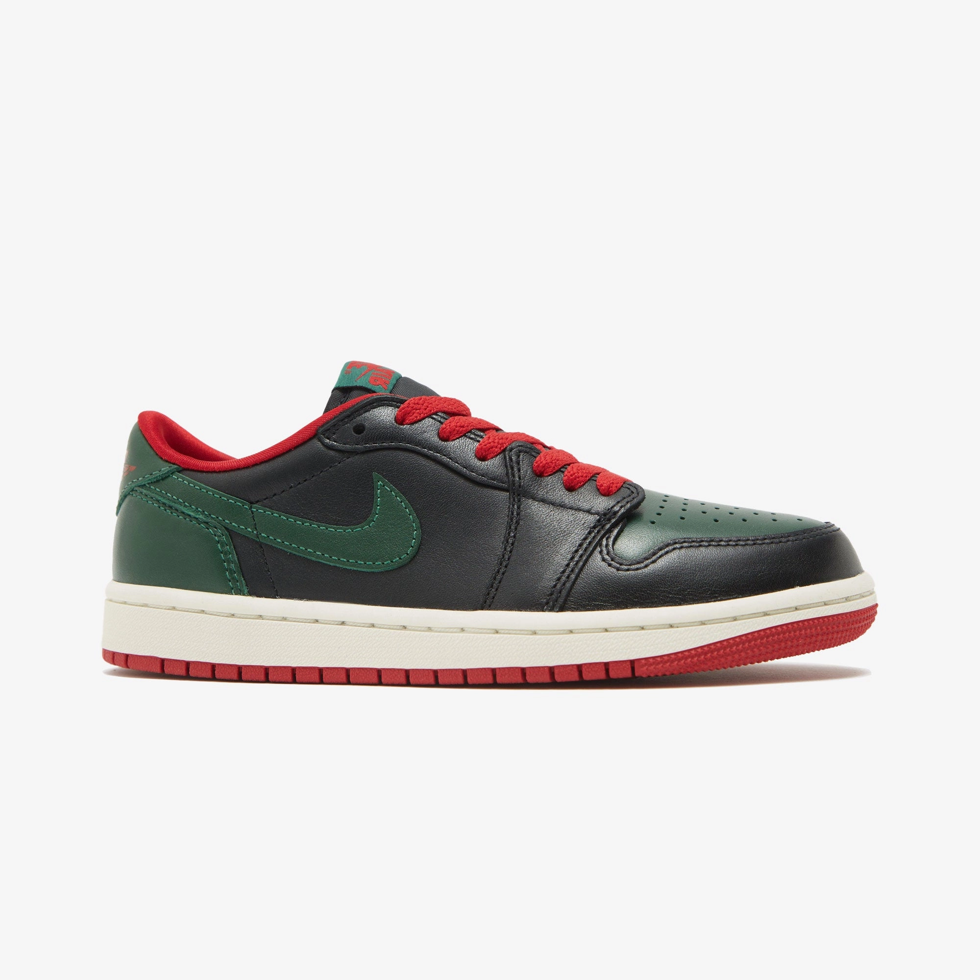 Jordan | AIR JORDAN 1 LOW OG { BLACK/GORGE GREEN