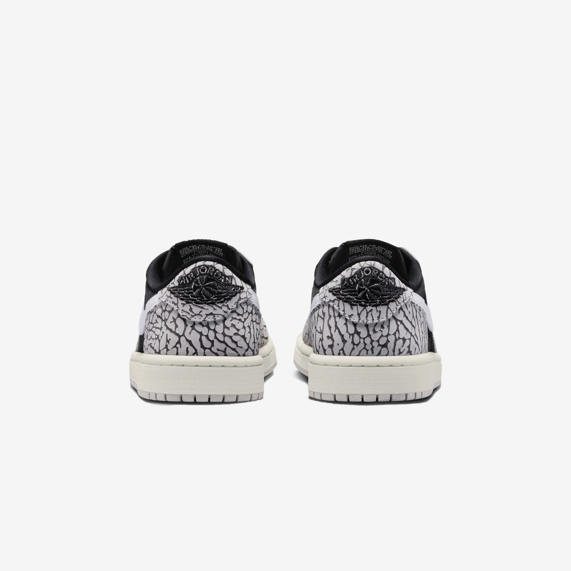 Jordan | AIR JORDAN 1 LOW OG  { BLACK/MUSLIN-TECH GREY-WHITE