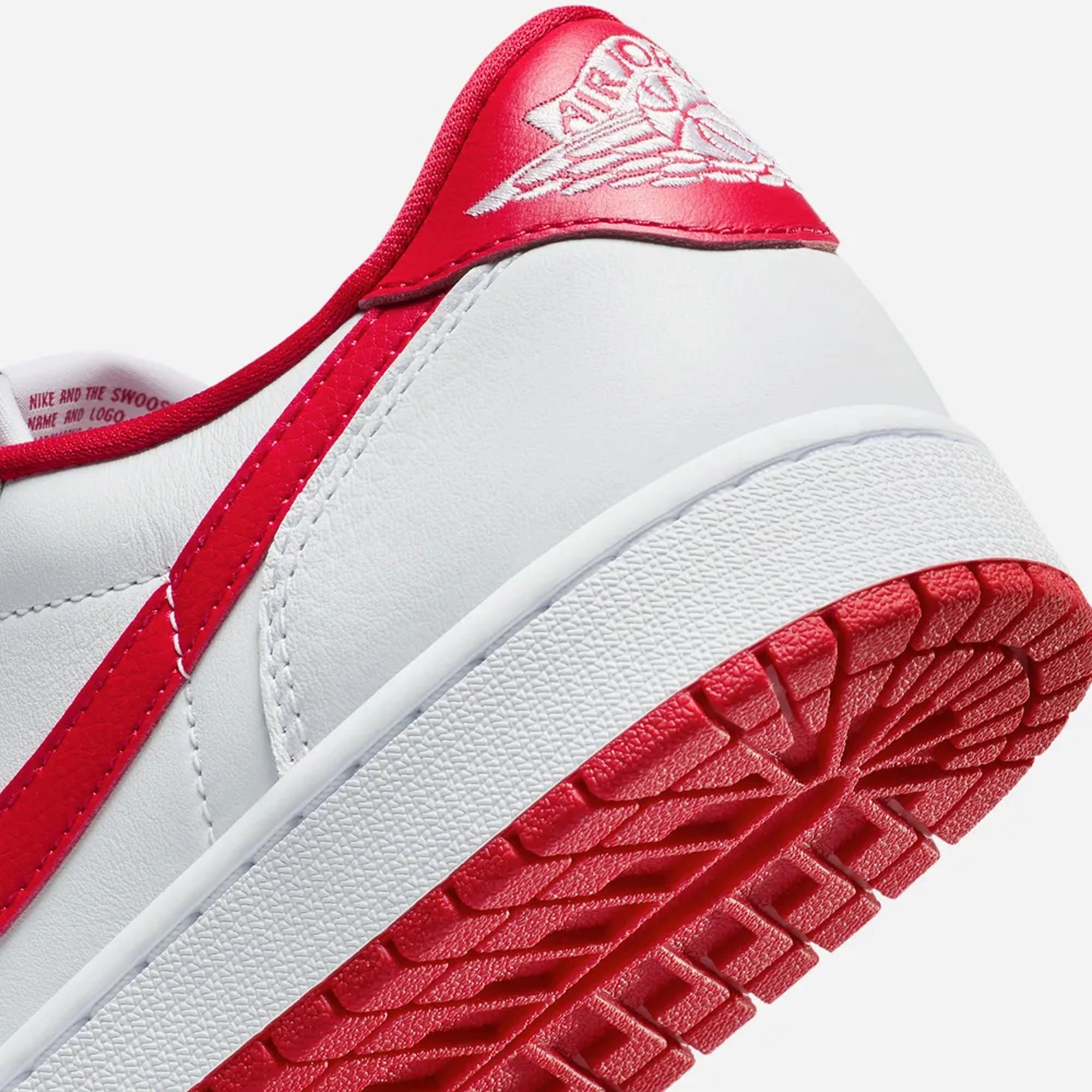Jordan | AIR JORDAN 1 LOW OG  { WHITE/RED