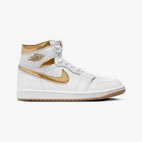 Jordan | AIR JORDAN 1 RETRO HIGH OG  { WHITE/METALLIC GOLD-GUM LIGHT BROWN