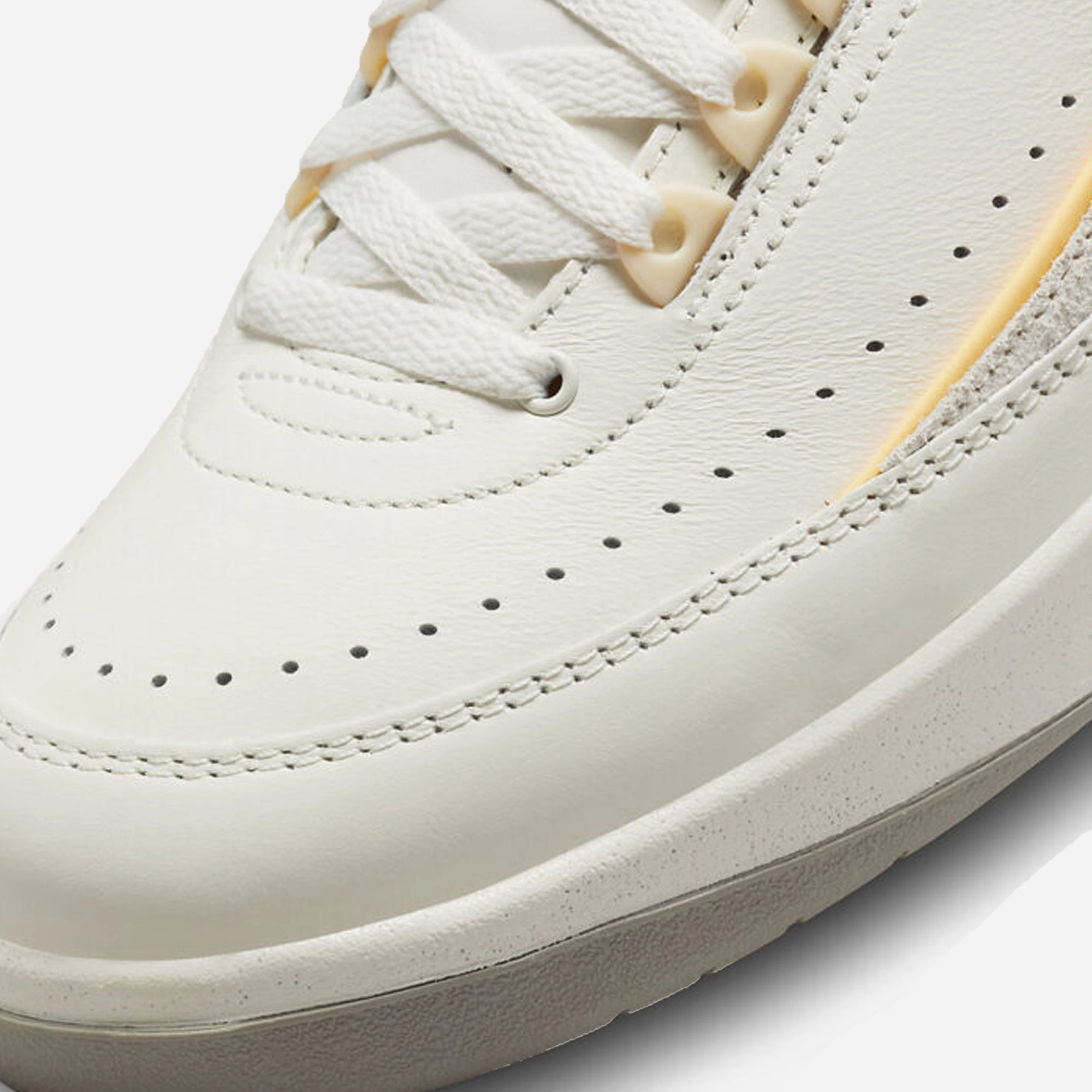Jordan | AIR JORDAN 2 RETRO LOW  { SAIL/MELON TINT-LIGHT CURRY-COBBLESTONE