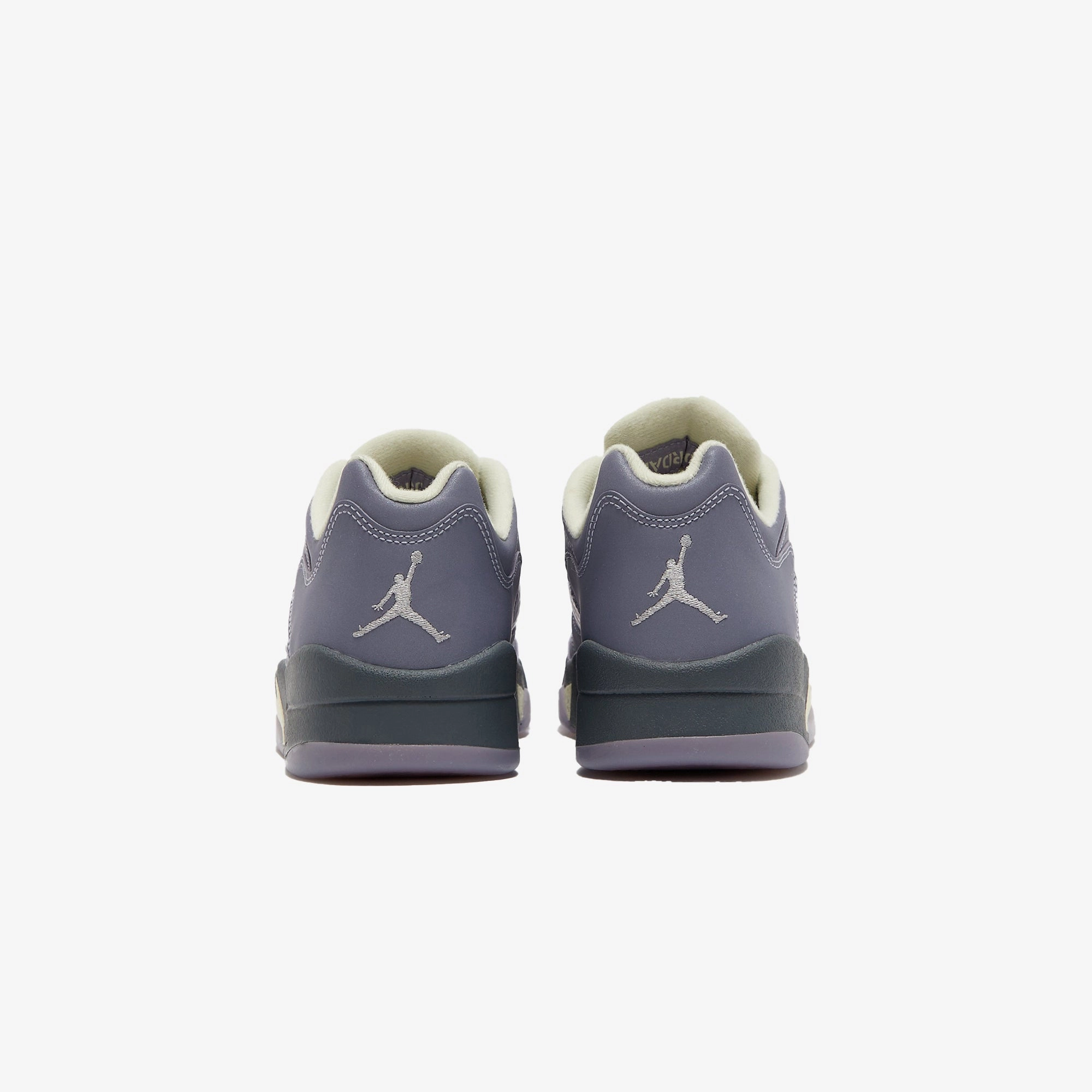 Jordan | AIR JORDAN 5 RETRO LOW  { INDIGO HAZE/FIRE RED-METALLIC SILVER