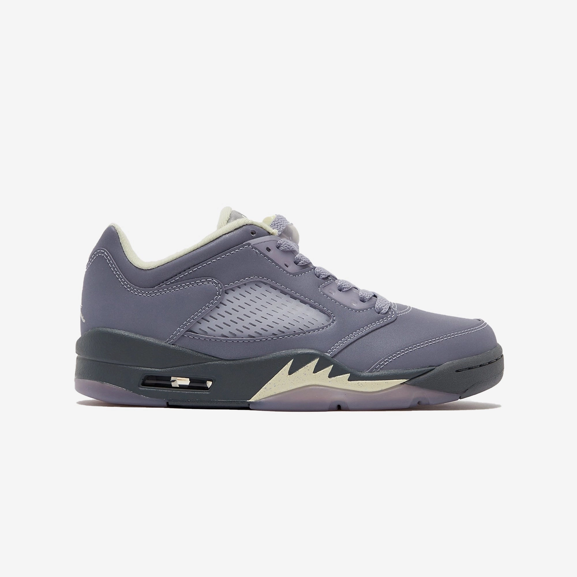 Jordan | AIR JORDAN 5 RETRO LOW  { INDIGO HAZE/FIRE RED-METALLIC SILVER