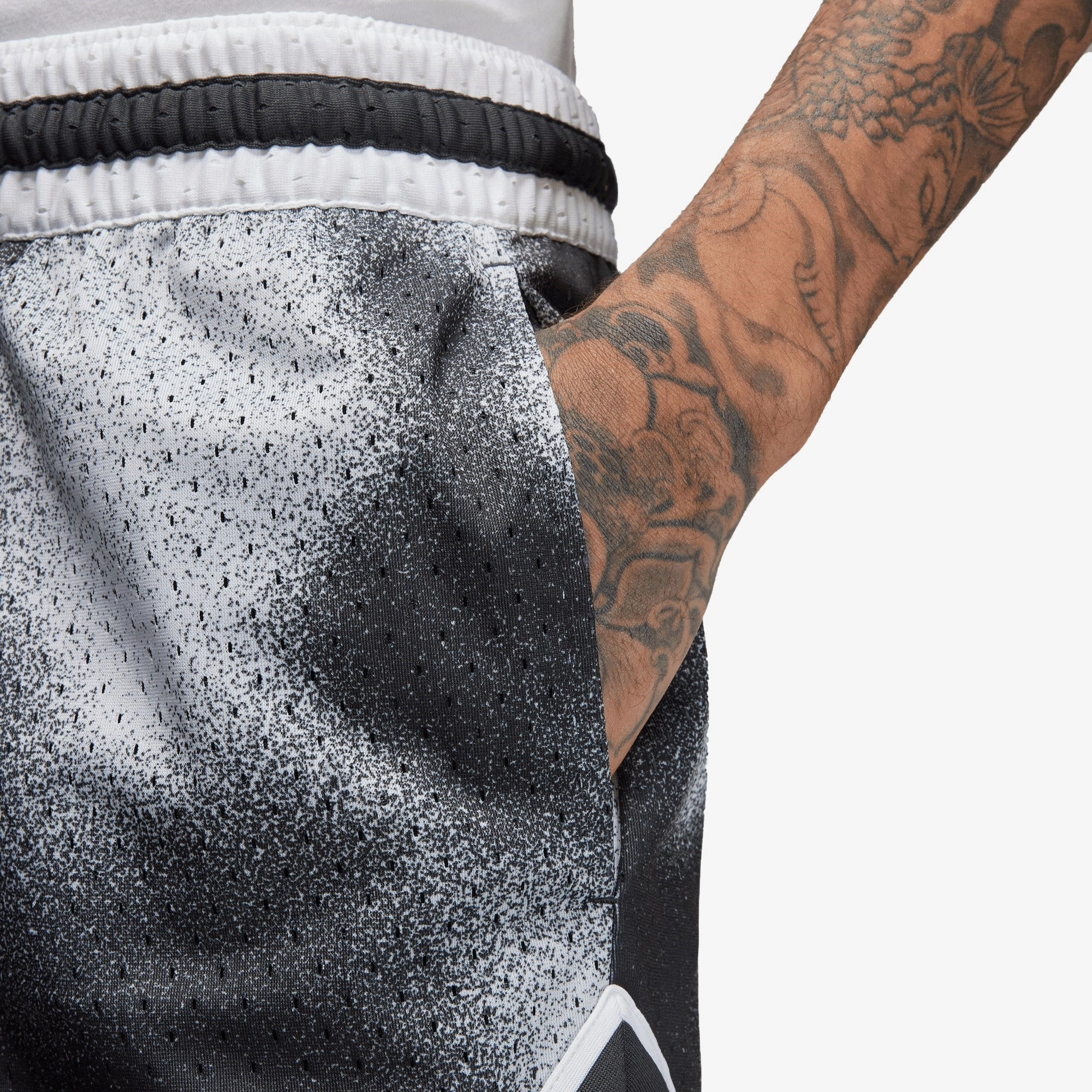 Jordan | DRI-FIT SPORT  { DK SMOKE GREY/WHITE/BLACK