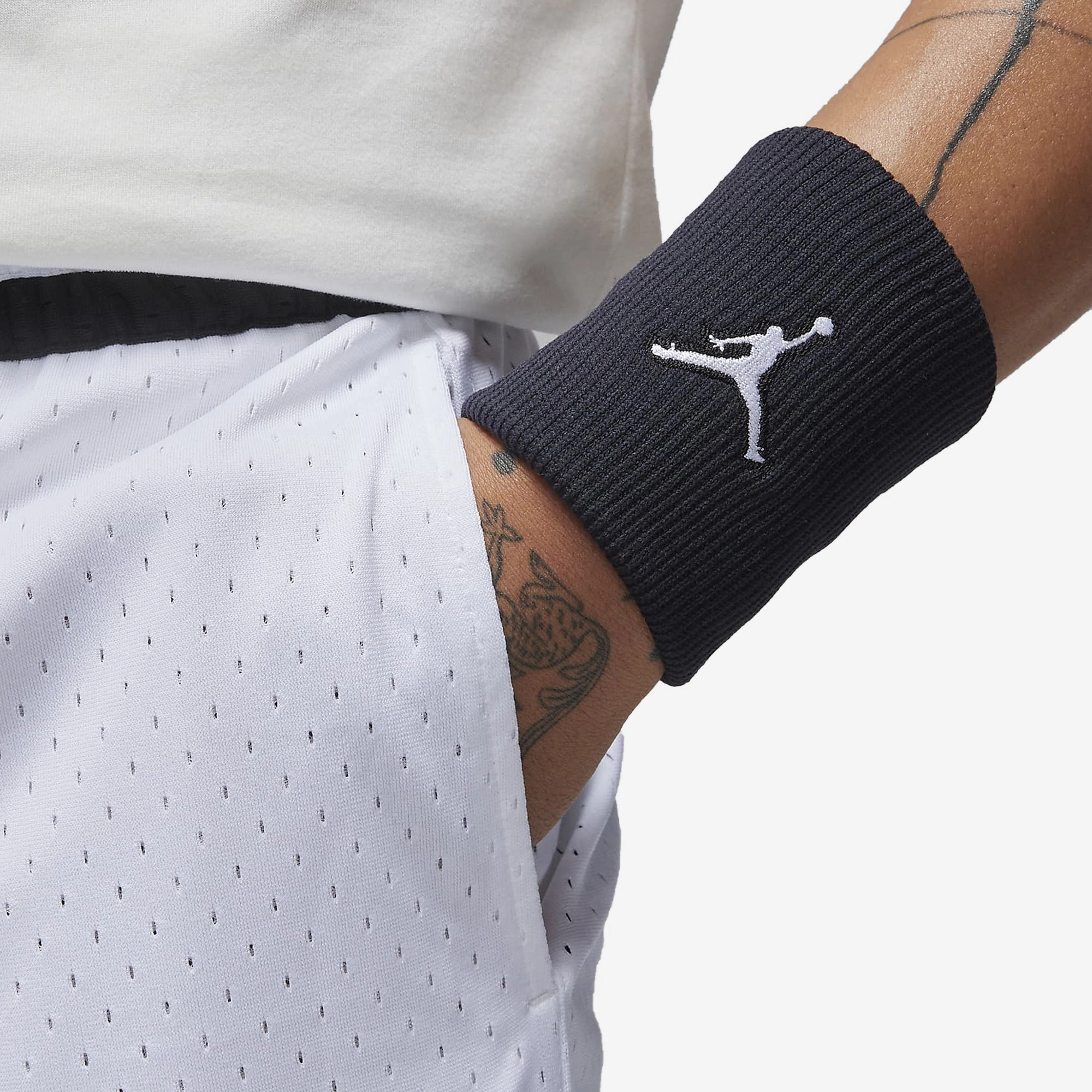 Jordan | DRI-FIT SPORT  { WHITE/BLACK
