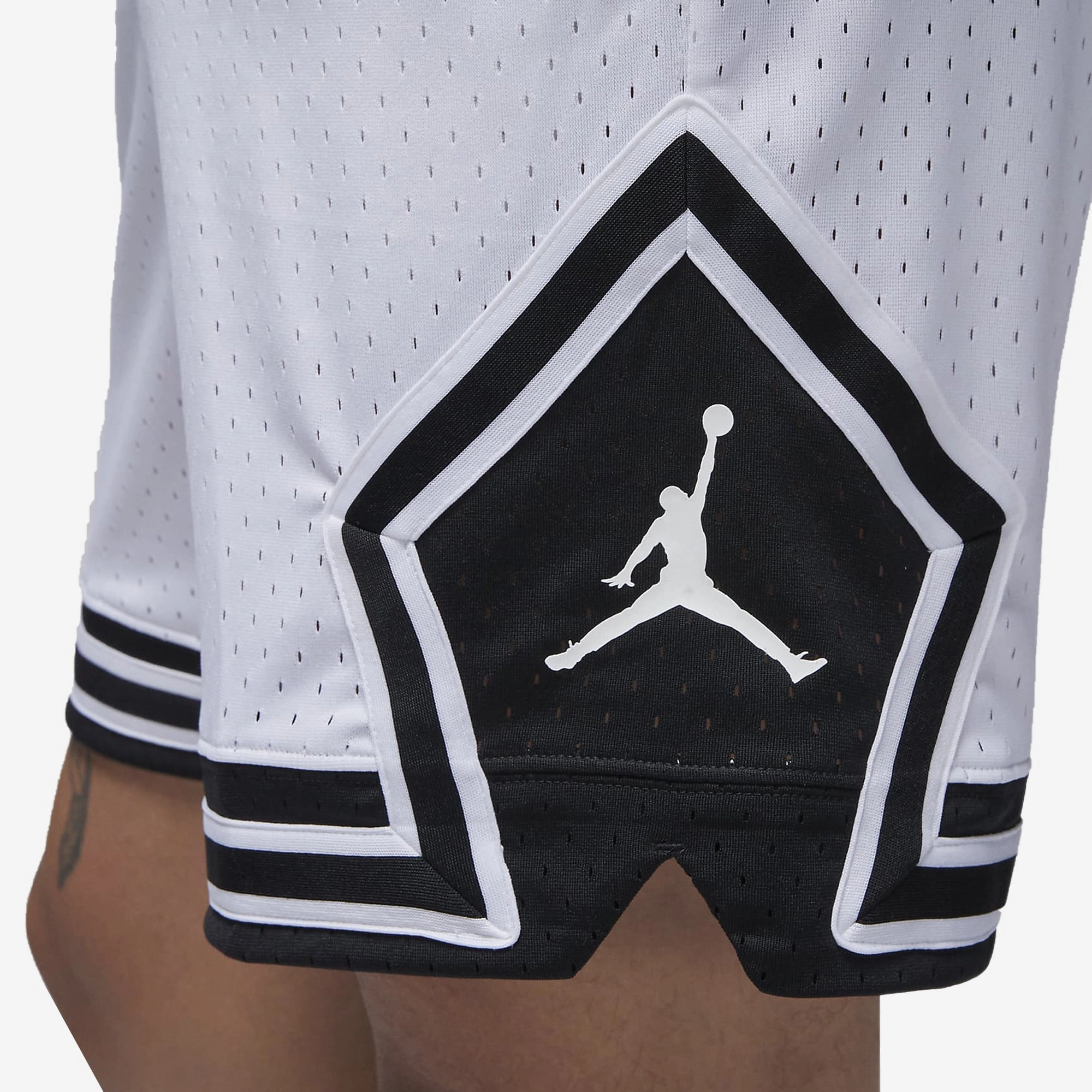 Jordan | DRI-FIT SPORT  { WHITE/BLACK