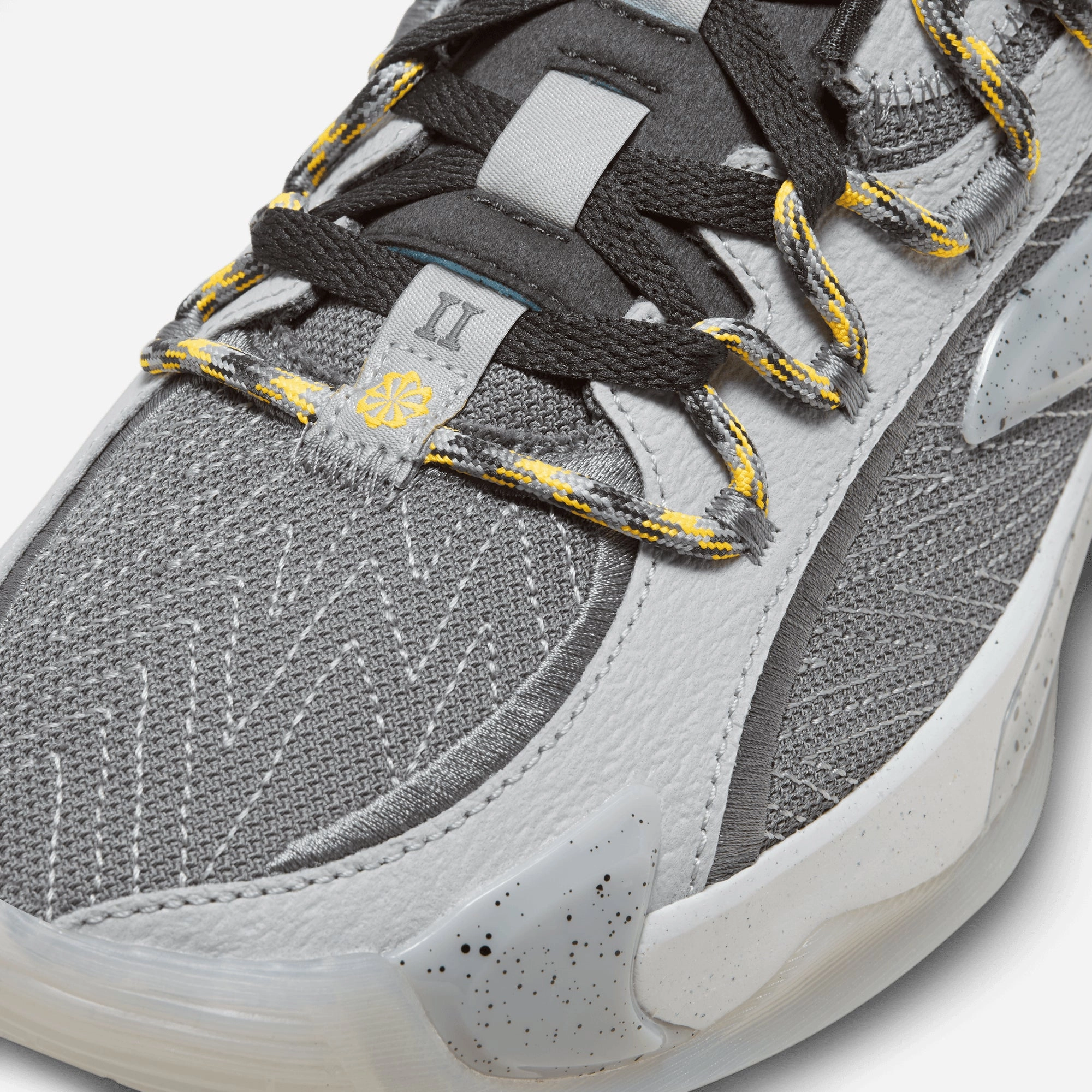 Jordan | LUKA 2 CAVES PF  { SMOKE GREY/LASER ORANGE-LT SMOKE GREY