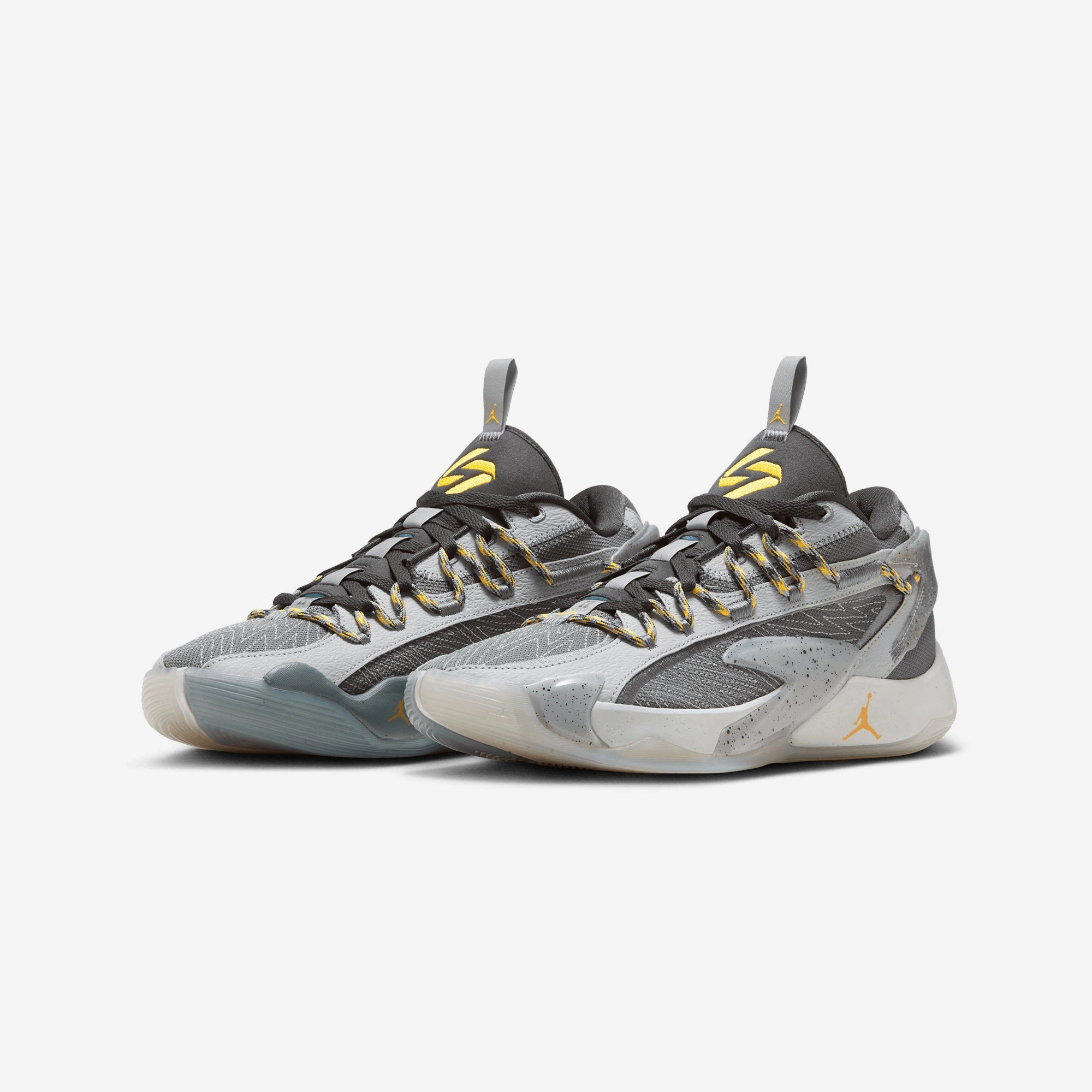 Jordan | LUKA 2 CAVES PF  { SMOKE GREY/LASER ORANGE-LT SMOKE GREY