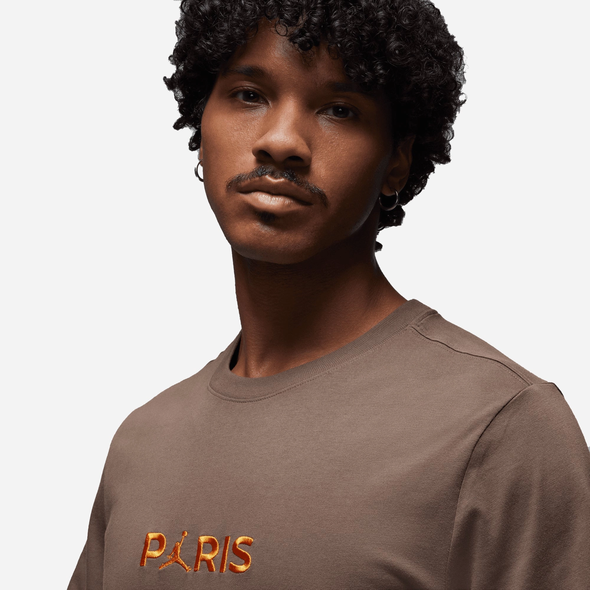Jordan | PARIS SAINT-GERMAIN  { PALOMINO/MAGMA ORANGE
