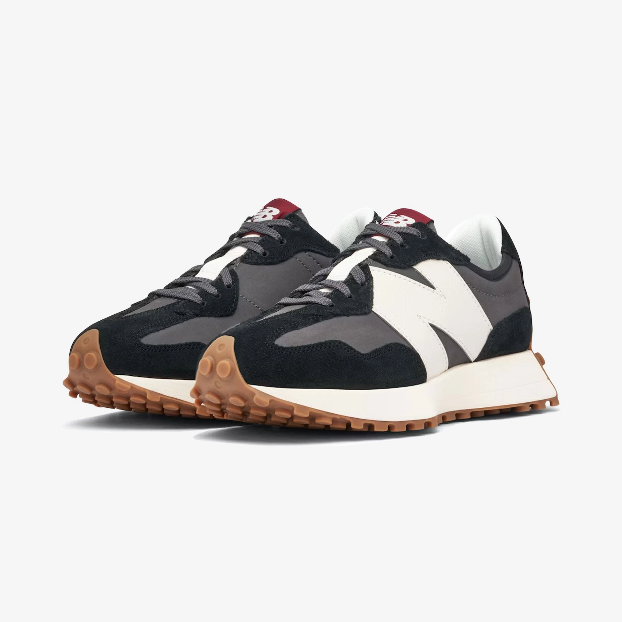 New Balance | 327  { BLACK