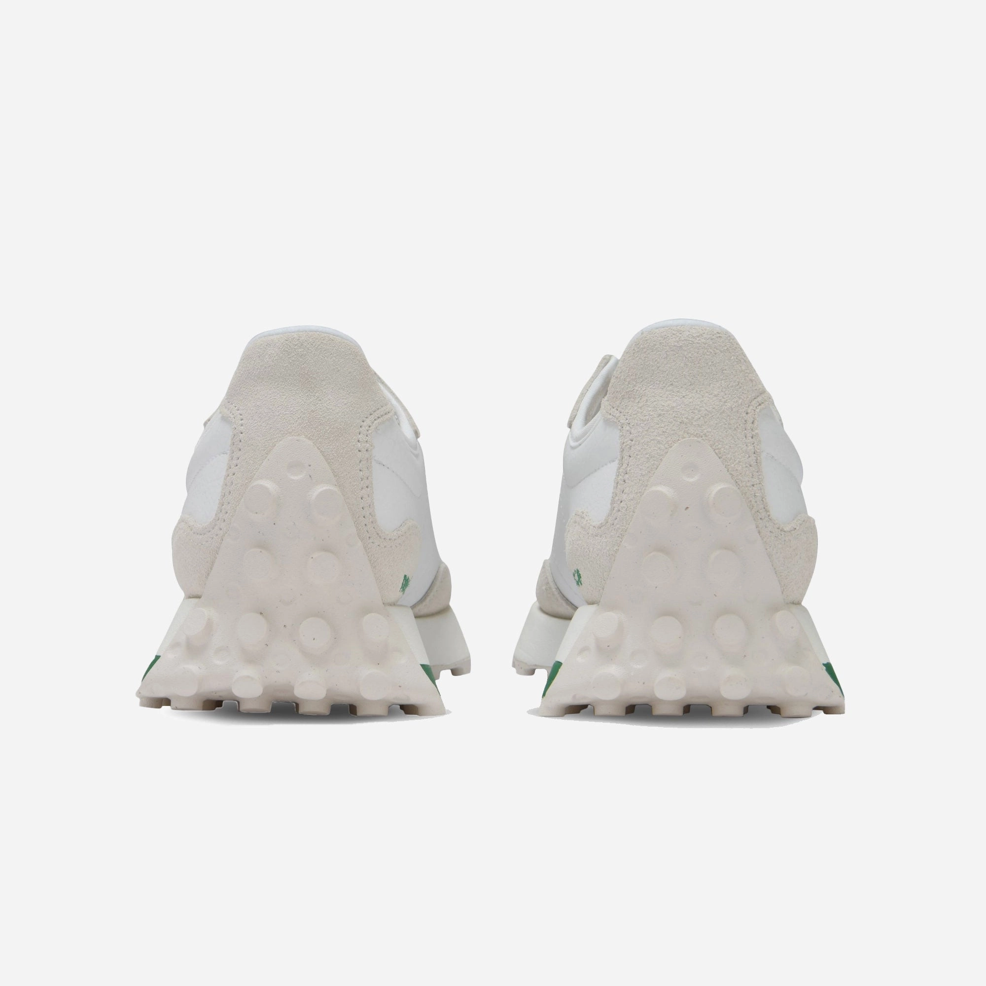 New Balance | 327  { WHITE
