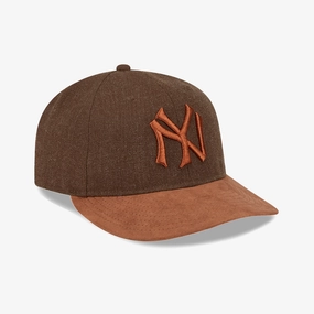 New Era | NEW YORK YANKEES MLB TWO TONE BROWN RETRO CROWN 9FIFTY STRAPBACK CAP  { BROWN