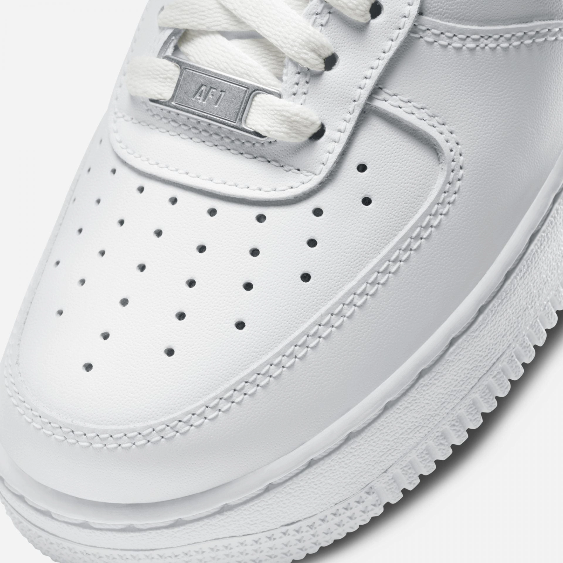 Nike | AIR FORCE 1 '07 { WHITE