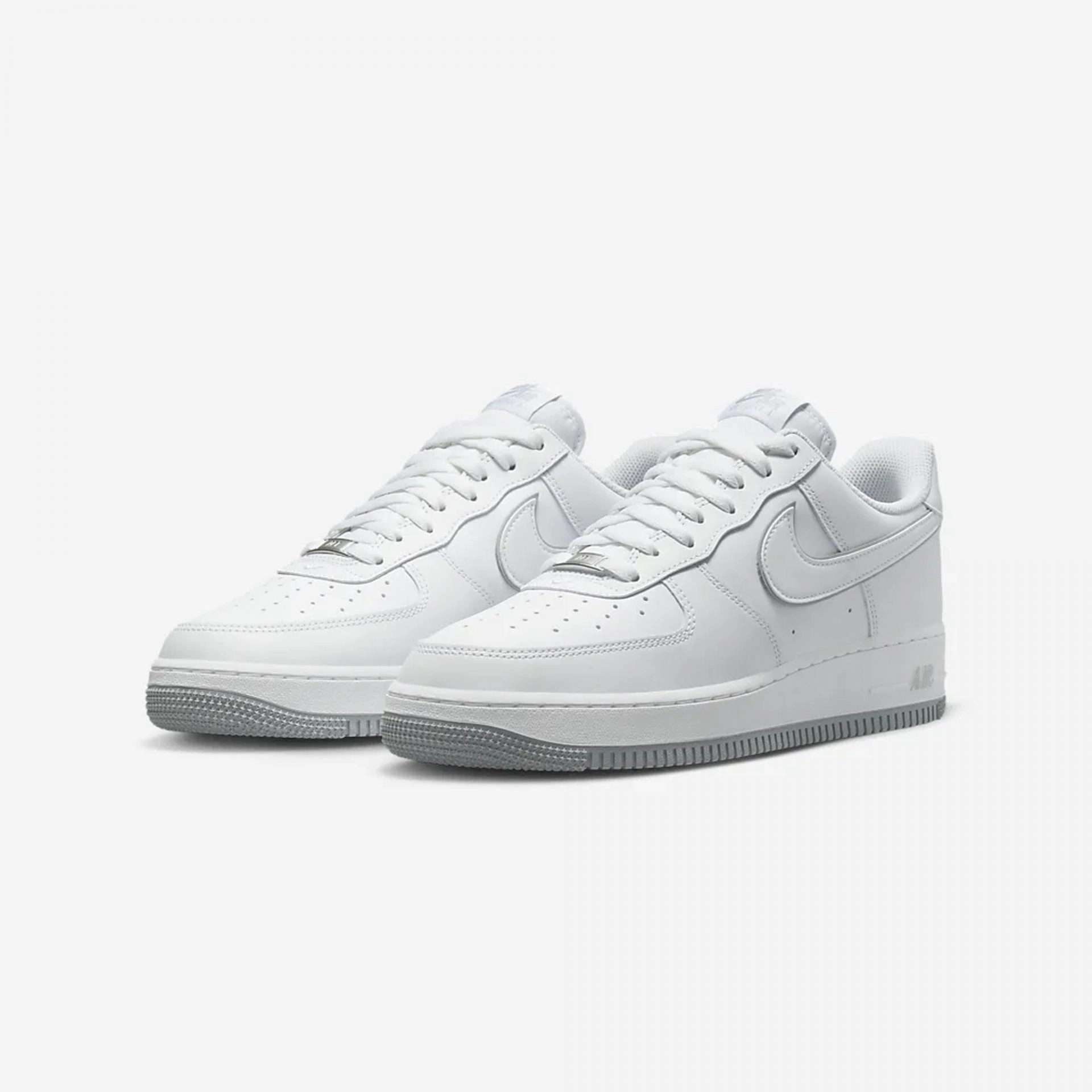 Nike | AIR FORCE 1 '07 { WHITE/WOLF GREY-WHITE