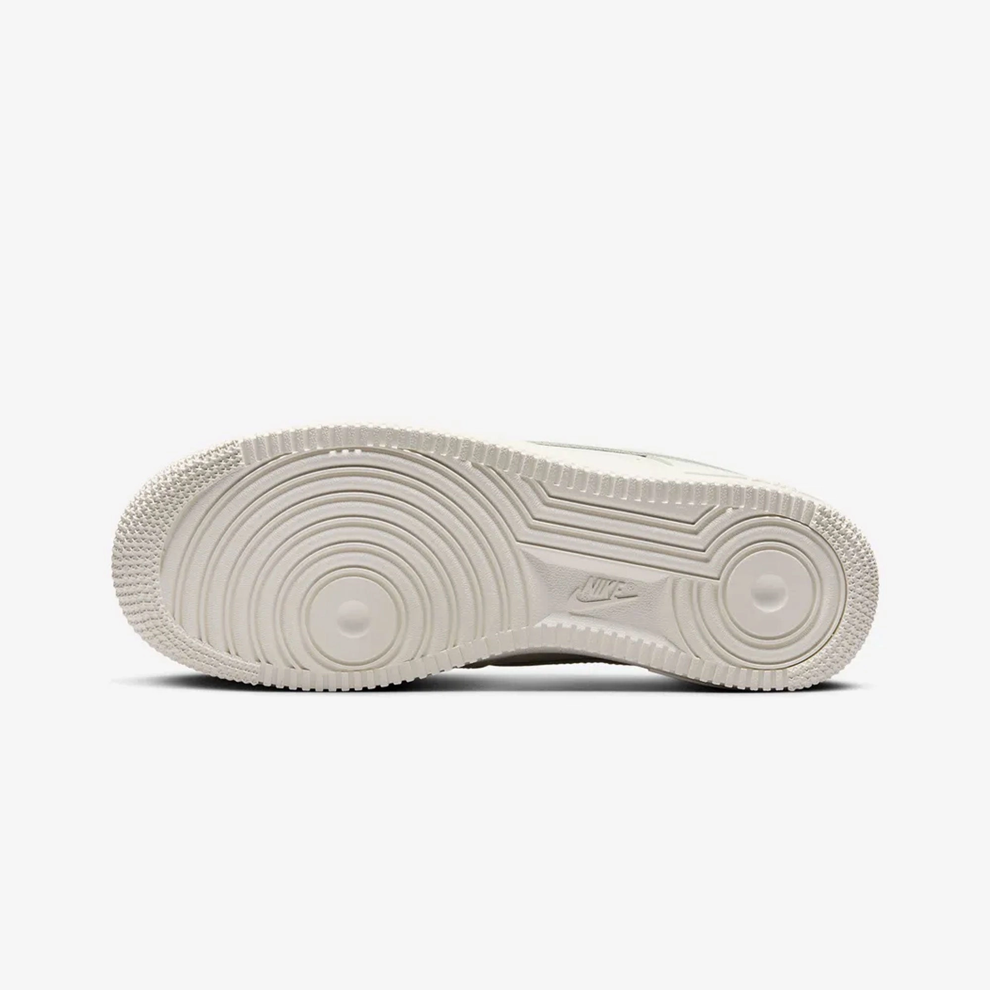 NIKE | AIR FORCE 1 '07 ESSENTIAL { SAIL/SAIL-BLACK