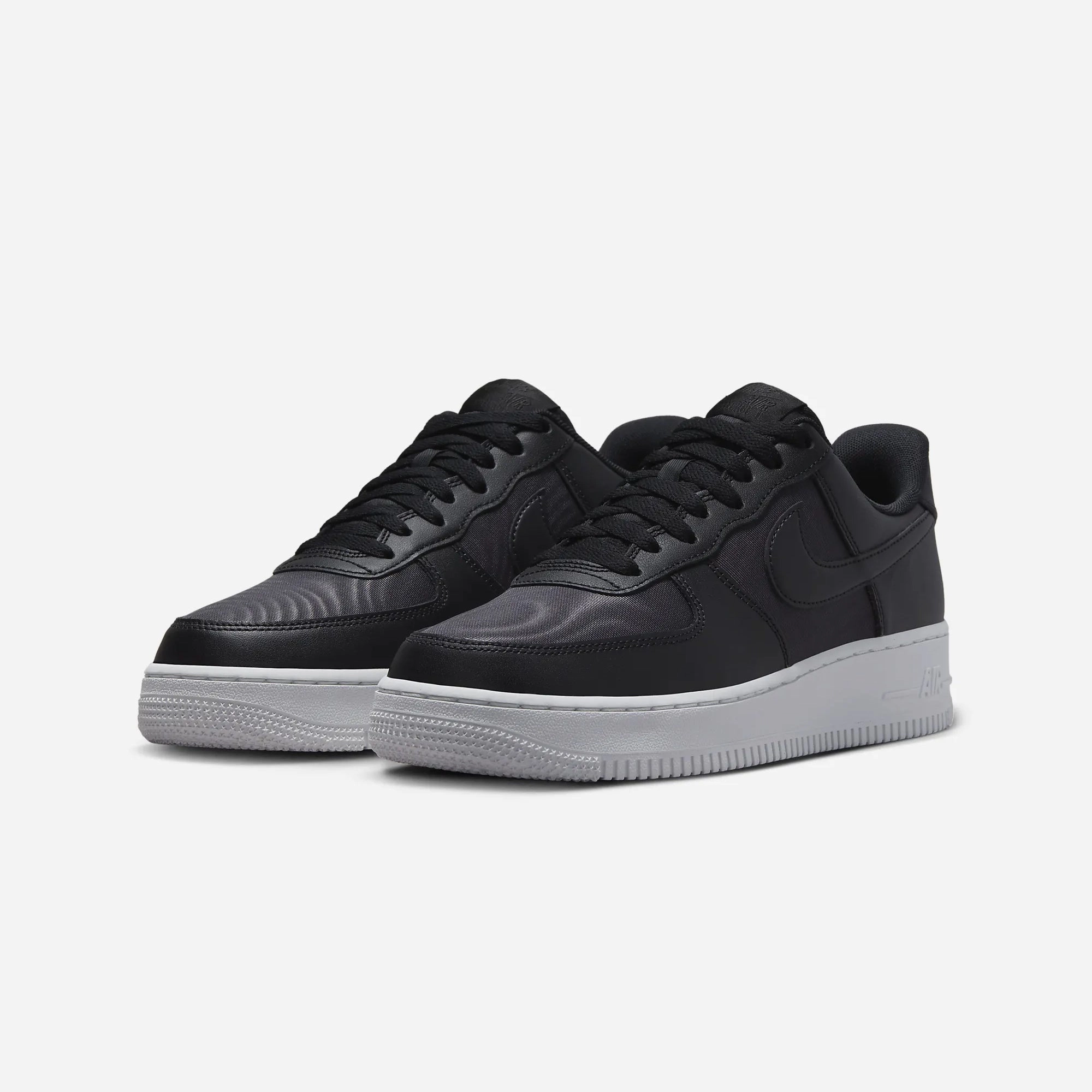 Nike | AIR FORCE 1 '07 LV8 { BLACK/BLACK-SUMMIT WHITE