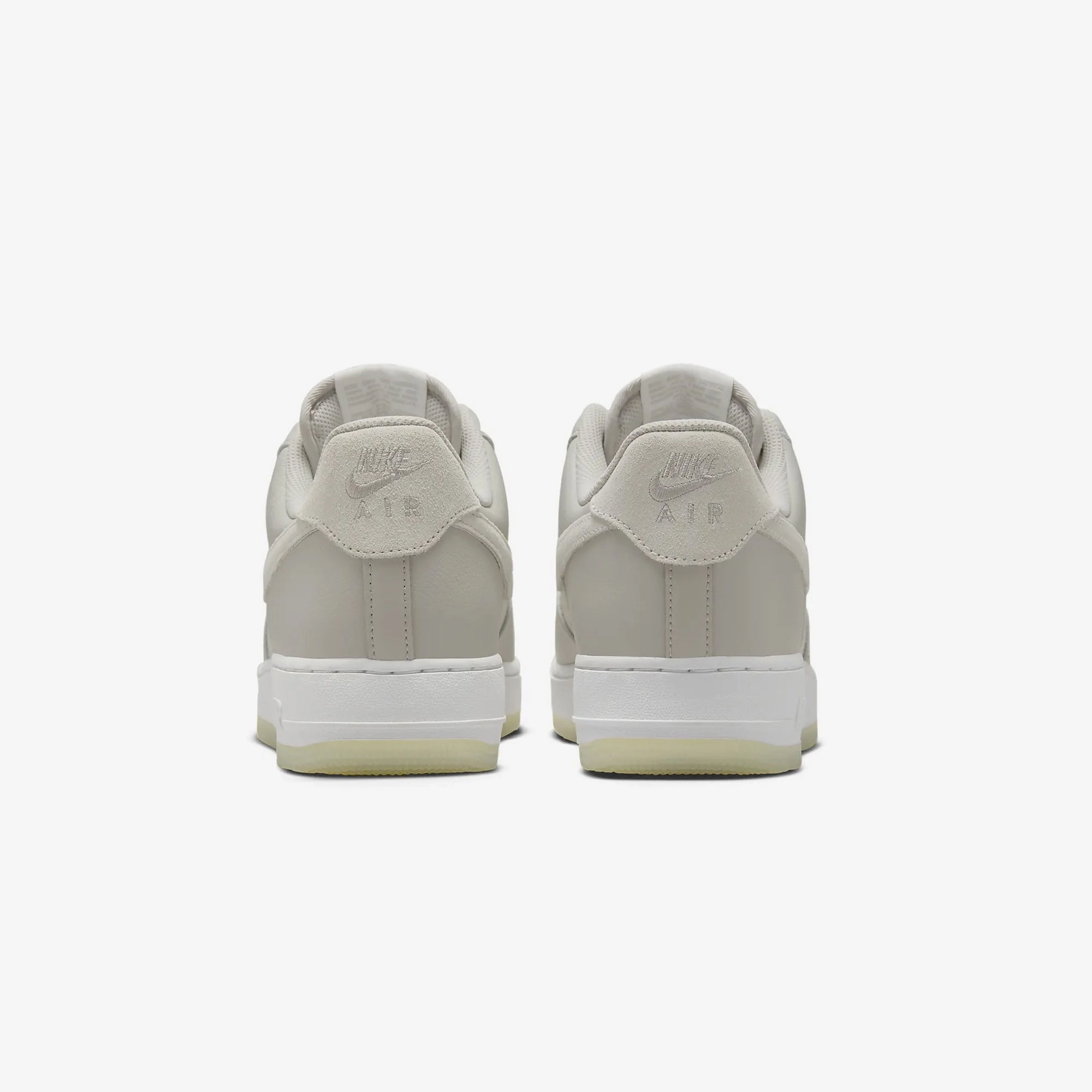 Nike | AIR FORCE 1 '07 LV8 { LIGHT BONE/SUMMIT WHITE-LT IRON ORE
