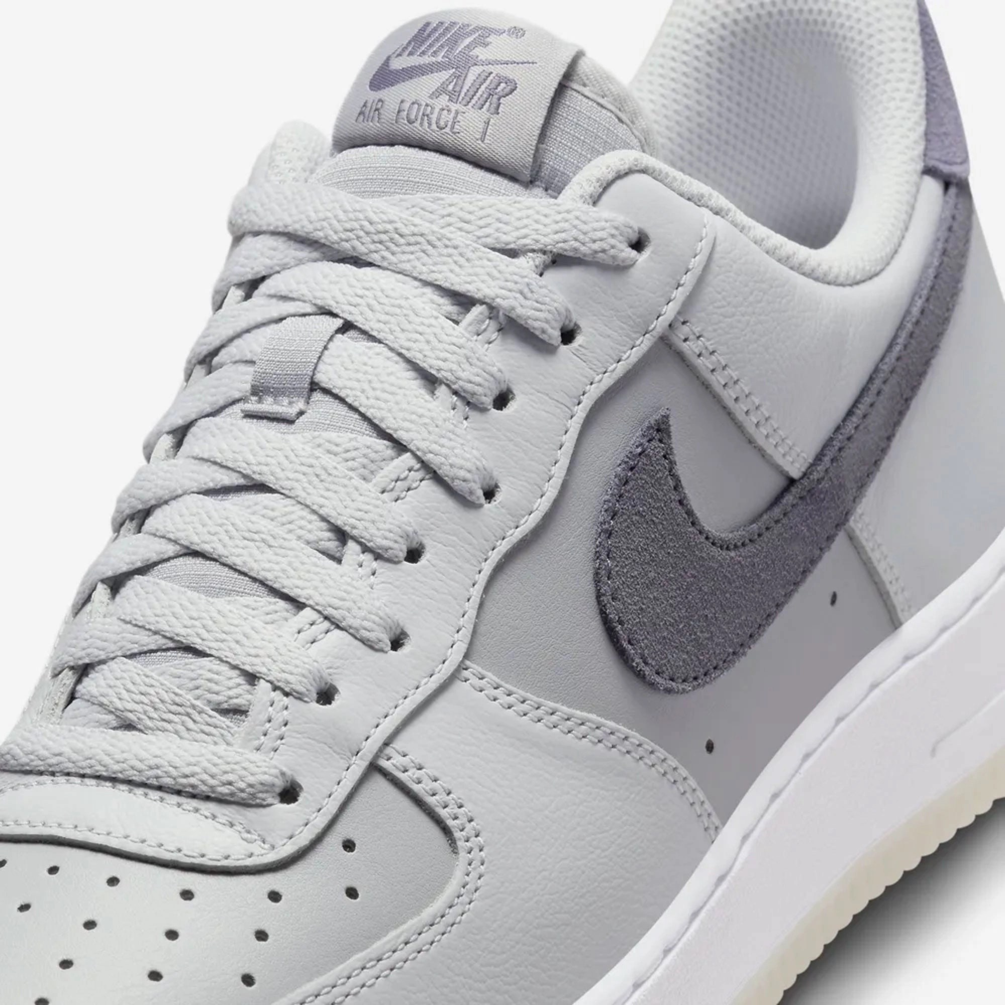 NIKE | AIR FORCE 1 '07 LV8 { PURE PLATINUM/LIGHT CARBON-WOLF GREY