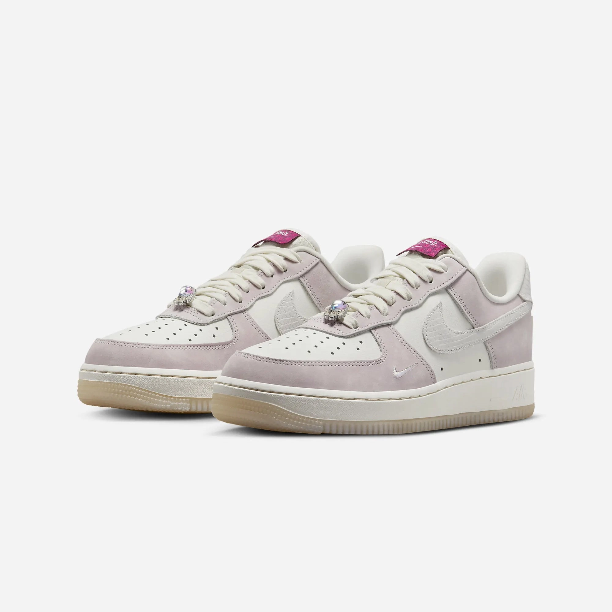 Nike | AIR FORCE 1 '07 LX { SAIL/SAIL-SAIL-PLATINUM VIOLET