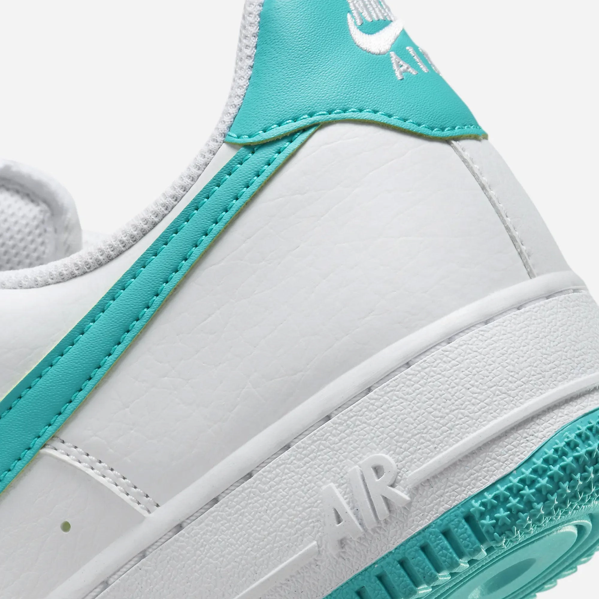 Nike | AIR FORCE 1 '07 NEXT NATURE { WHITE/DUSTY CACTUS-WHITE-VOLT