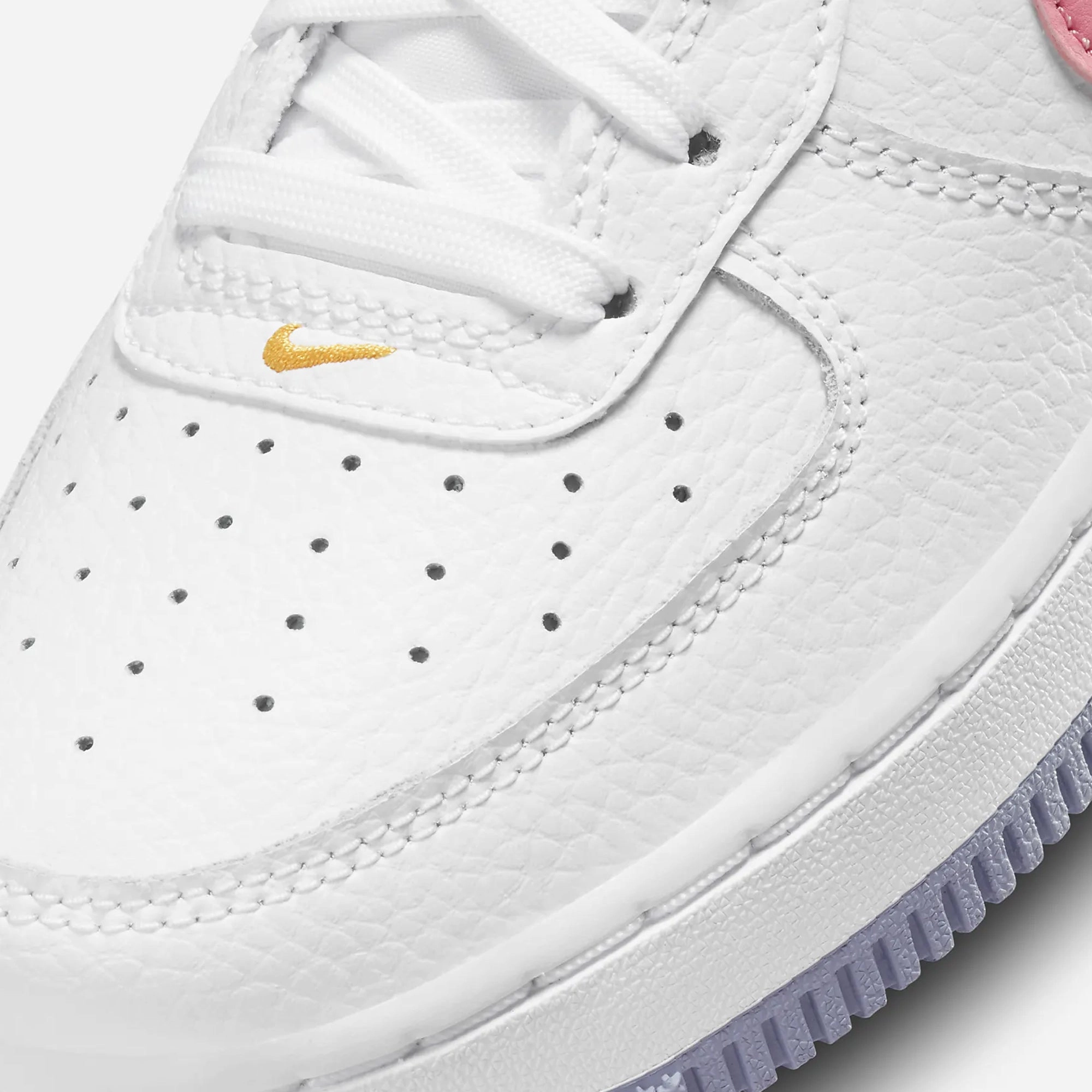 Nike | AIR FORCE 1  { WHITE/CORAL CHALK-LASER ORANGE