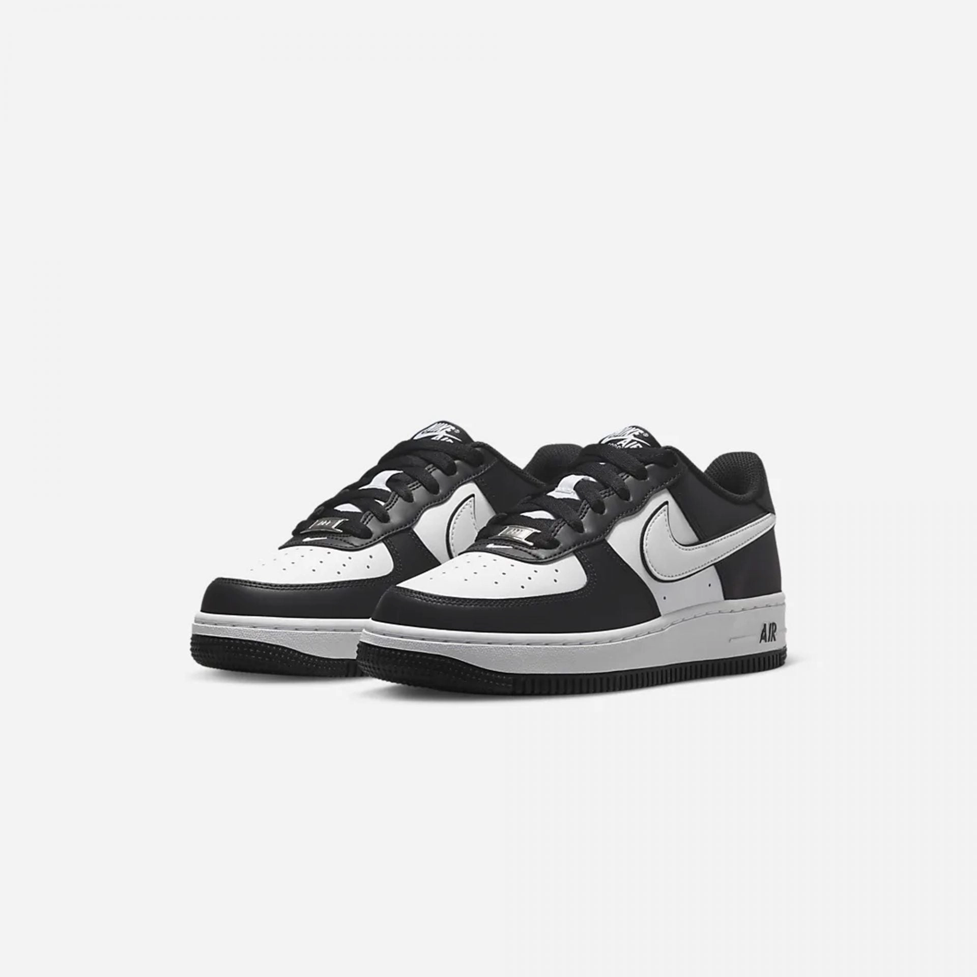 Nike | AIR FORCE 1 LV8 2 (GS)  { BLACK/WHITE