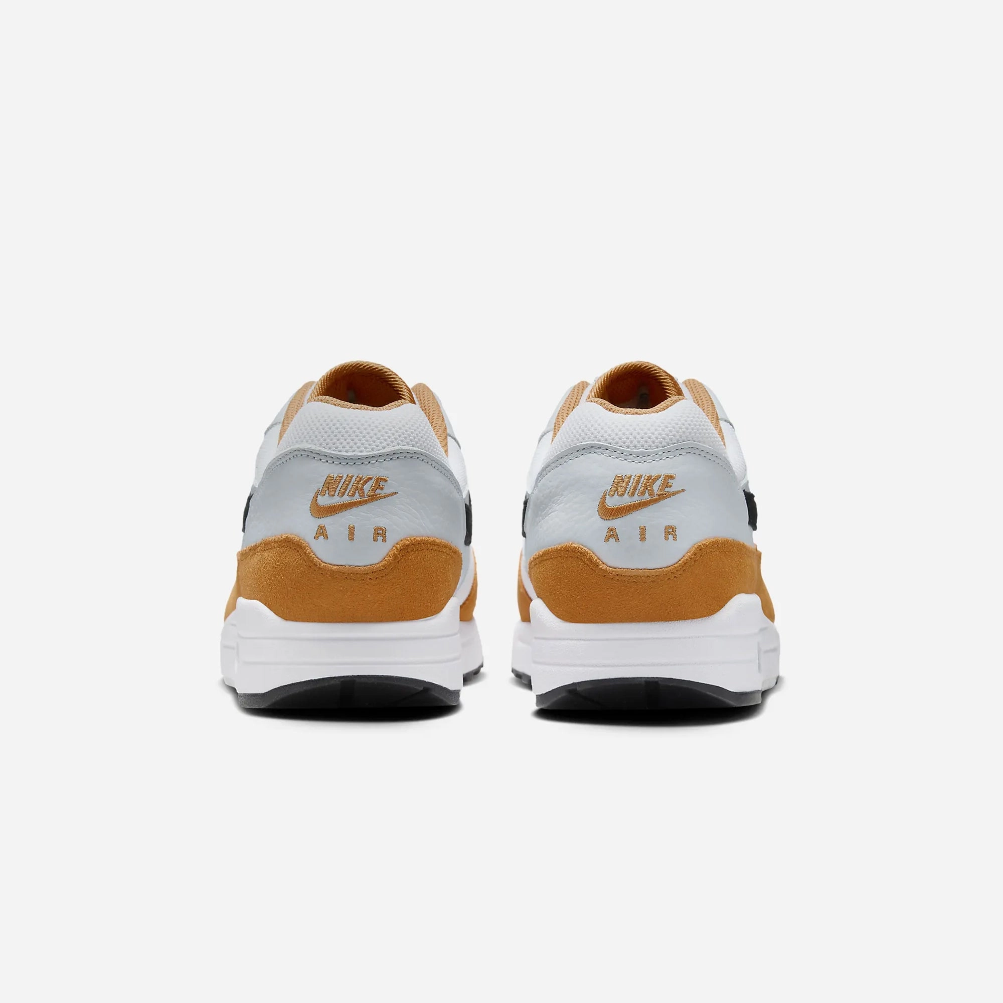 Nike | AIR MAX 1  { WHITE/BLACK-MONARCH-PURE PLATINUM