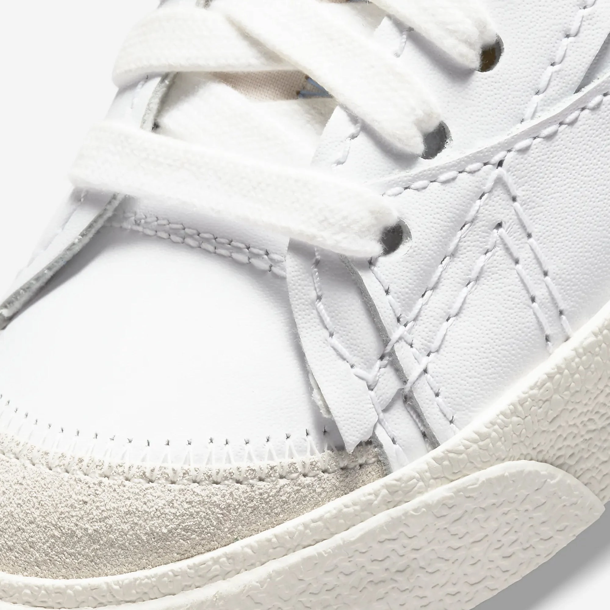 Nike | BLAZER LOW '77 JUMBO { WHITE/MALACHITE-UNIVERSITY BLUE