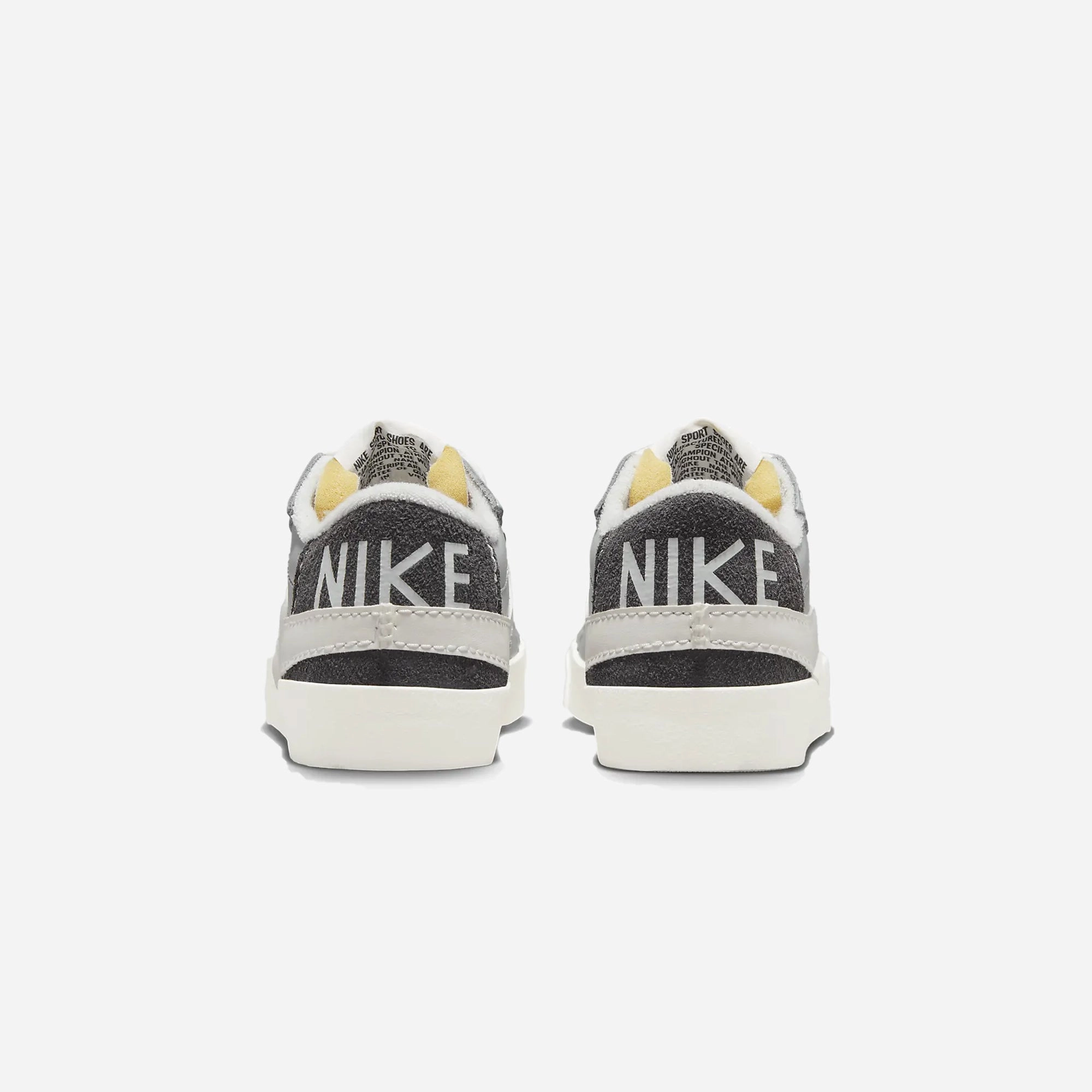 Nike | BLAZER LOW '77 JUMBO SE { LT SMOKE GREY/SAIL-PHOTON DUST