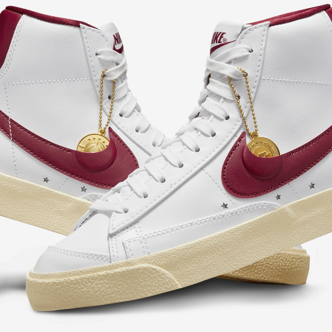 Nike | BLAZER MID '77 SE { WHITE