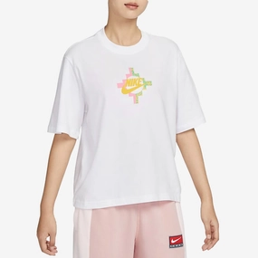 Nike | BOXY  { WHITE
