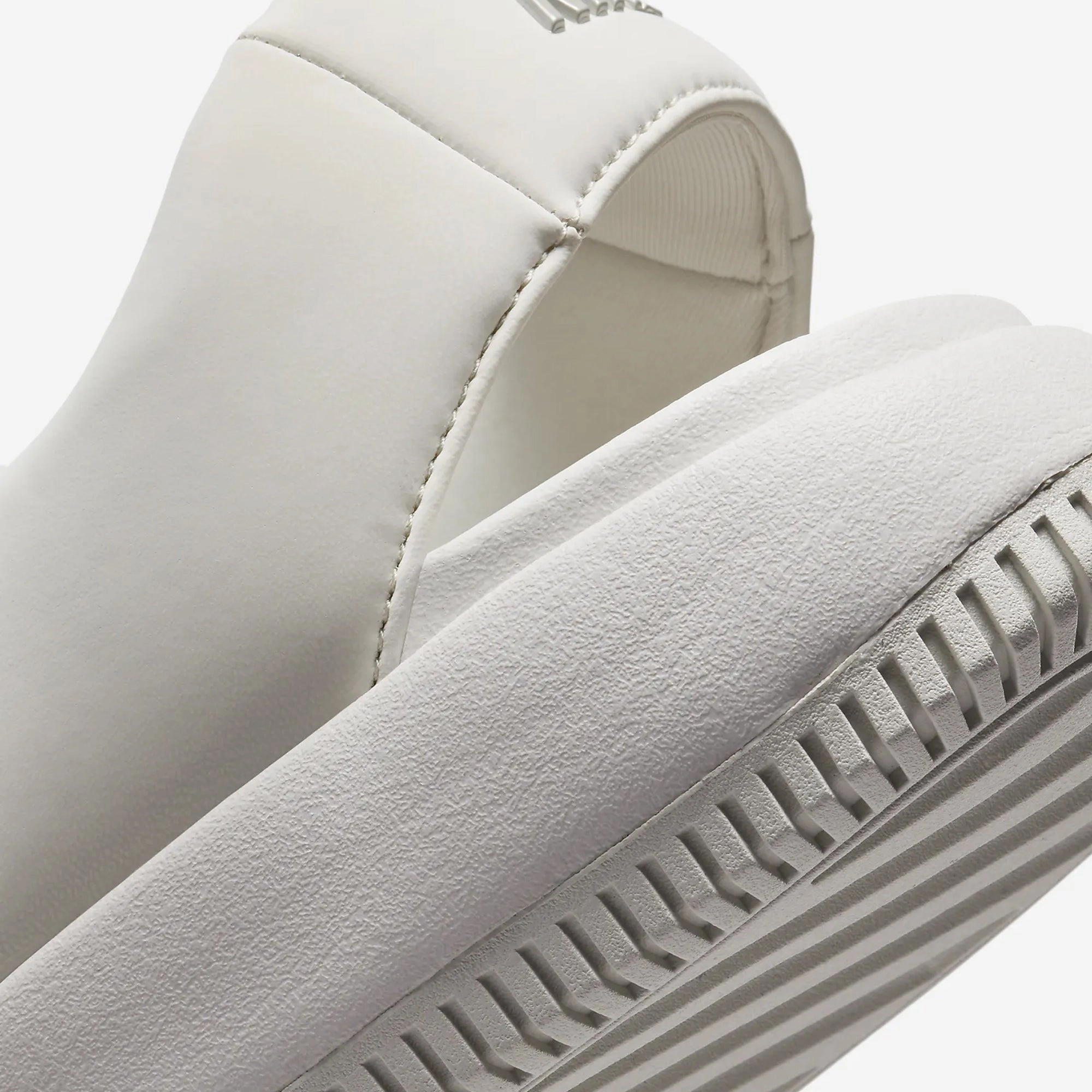 NIKE | CALM SANDALS { LIGHT BONE/LIGHT BONE-LIGHT BONE