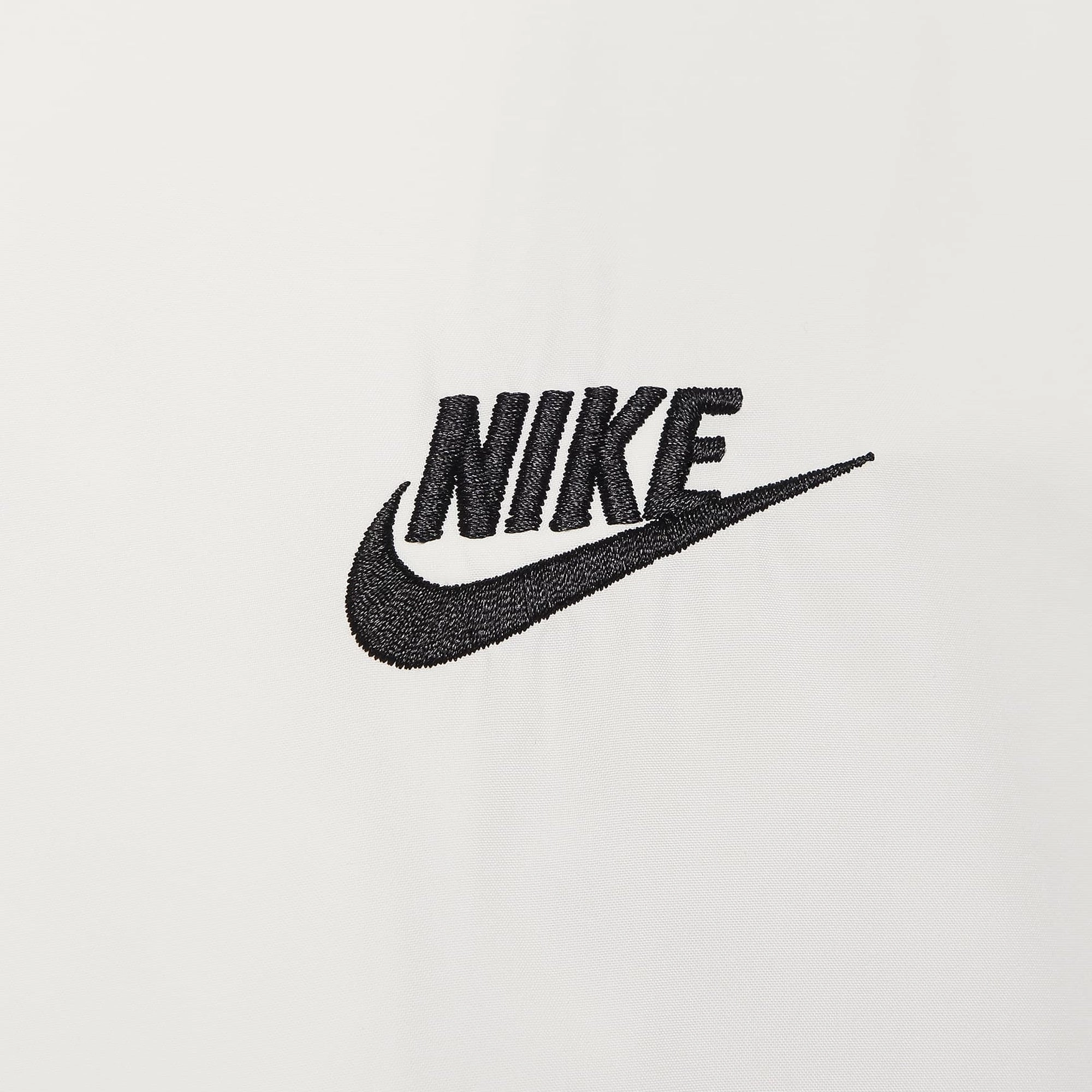 NIKE | CLUB COACHES ' JACKET { SAIL/BLACK