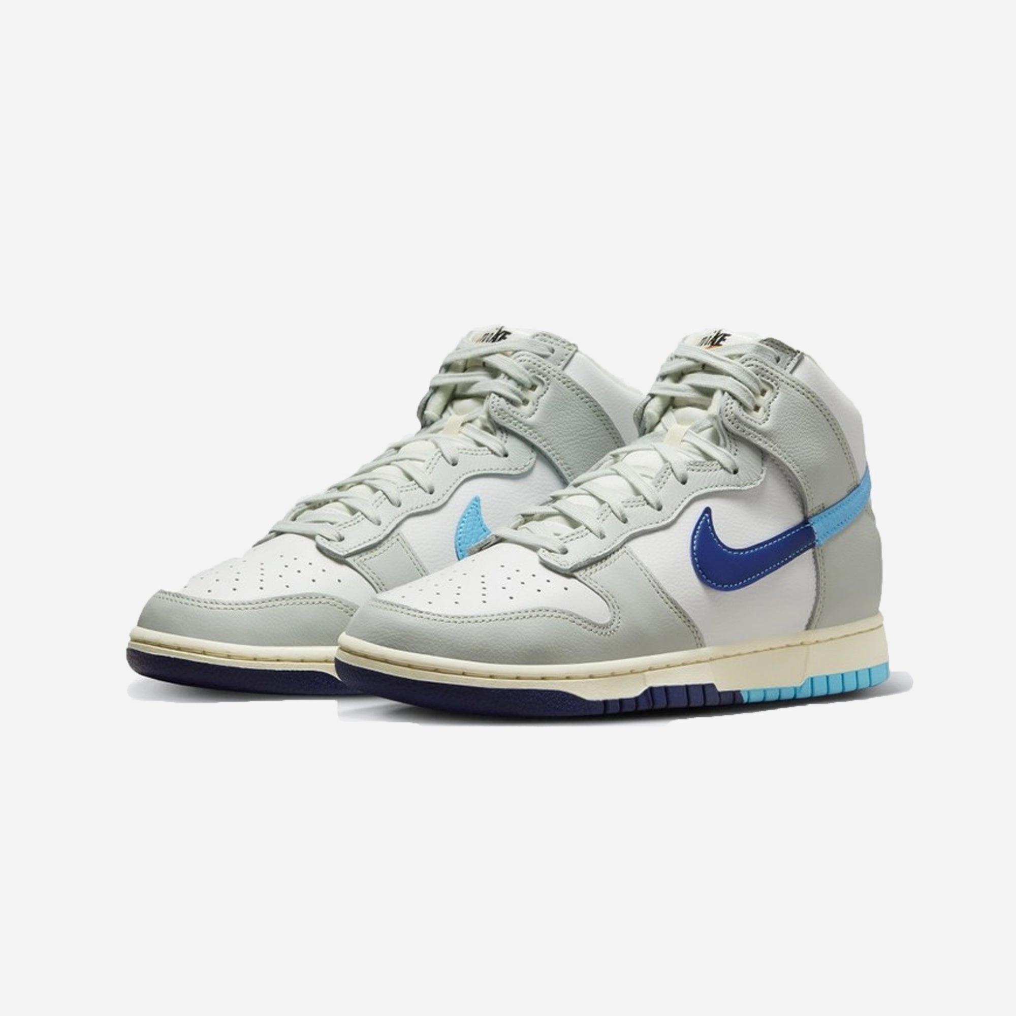 Nike | DUNK HIGH RETRO  { SUMMIT WHITE/BALTIC BLUE-DEEP ROYAL BLUE