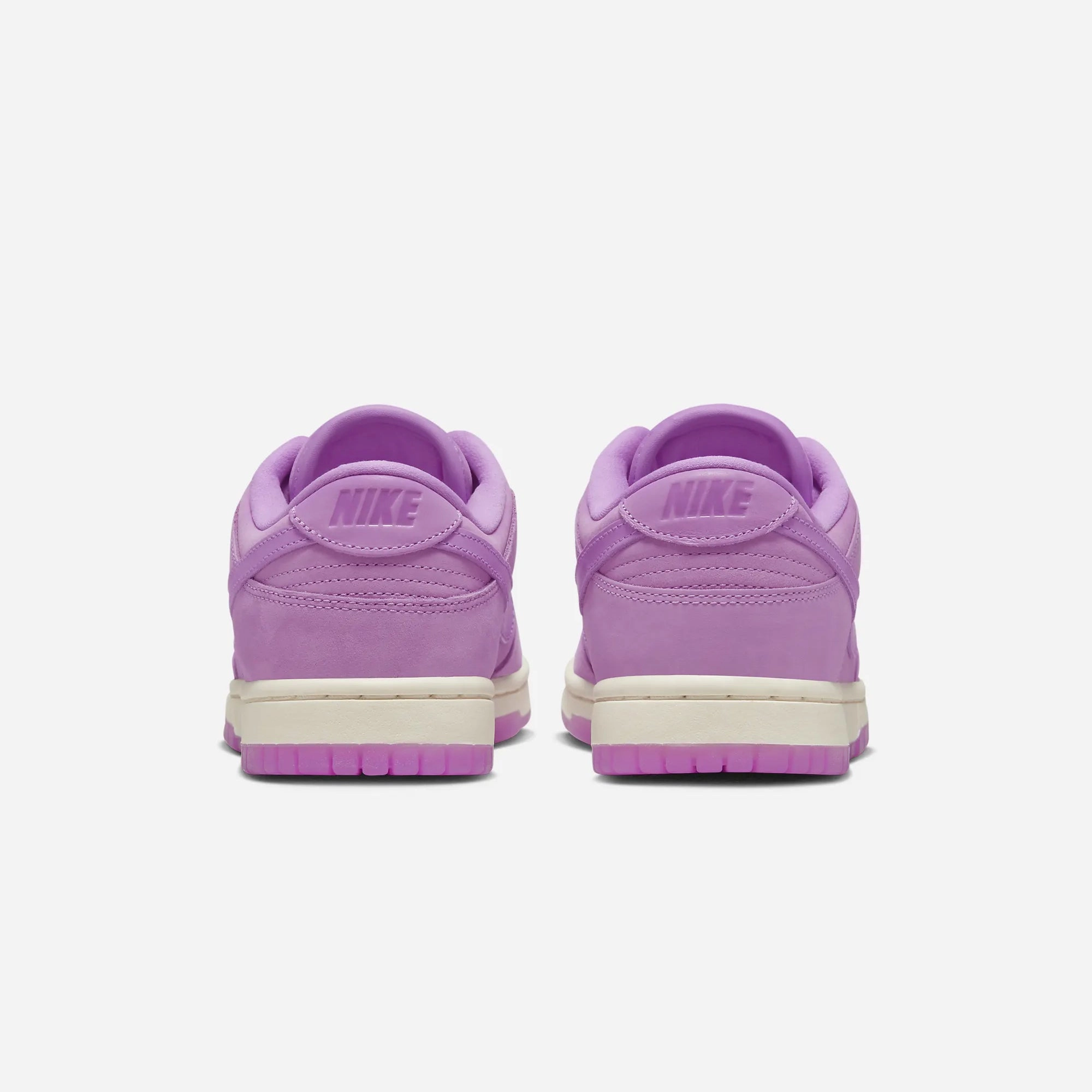 Nike | DUNK LOW PREMIUM MF  { RUSH FUCHSIA/RUSH FUCHSIA-RUSH FUCHSIA