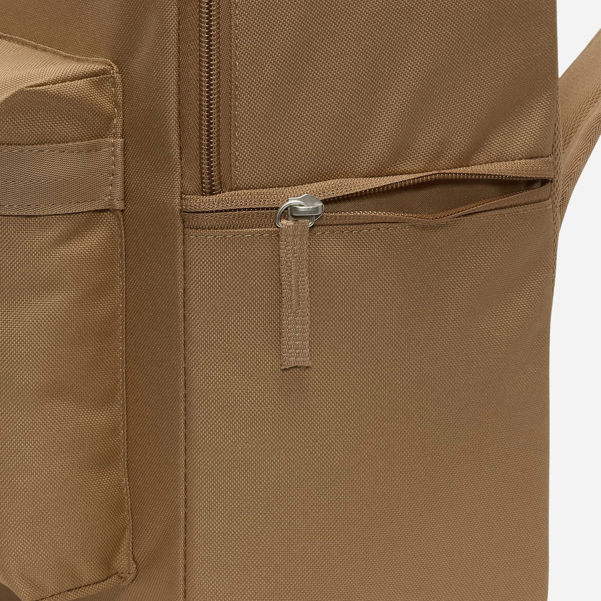 NIKE | HERITAGE BACKPACK { FLAX/FLAX/WHITE