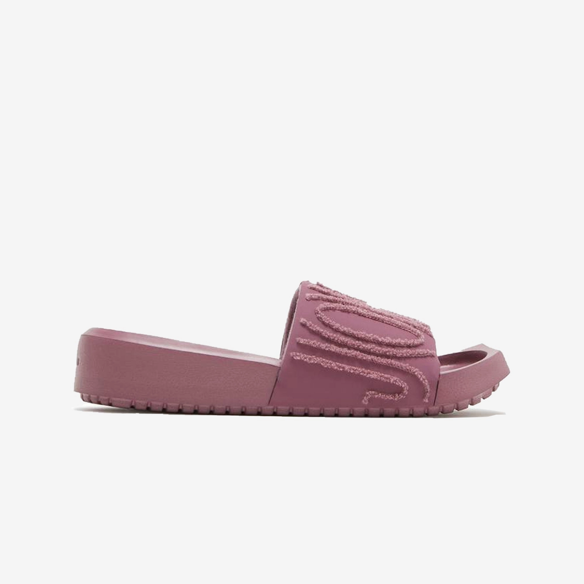 NIKE | NOLA SLIDE { LIGHT MULBERRY