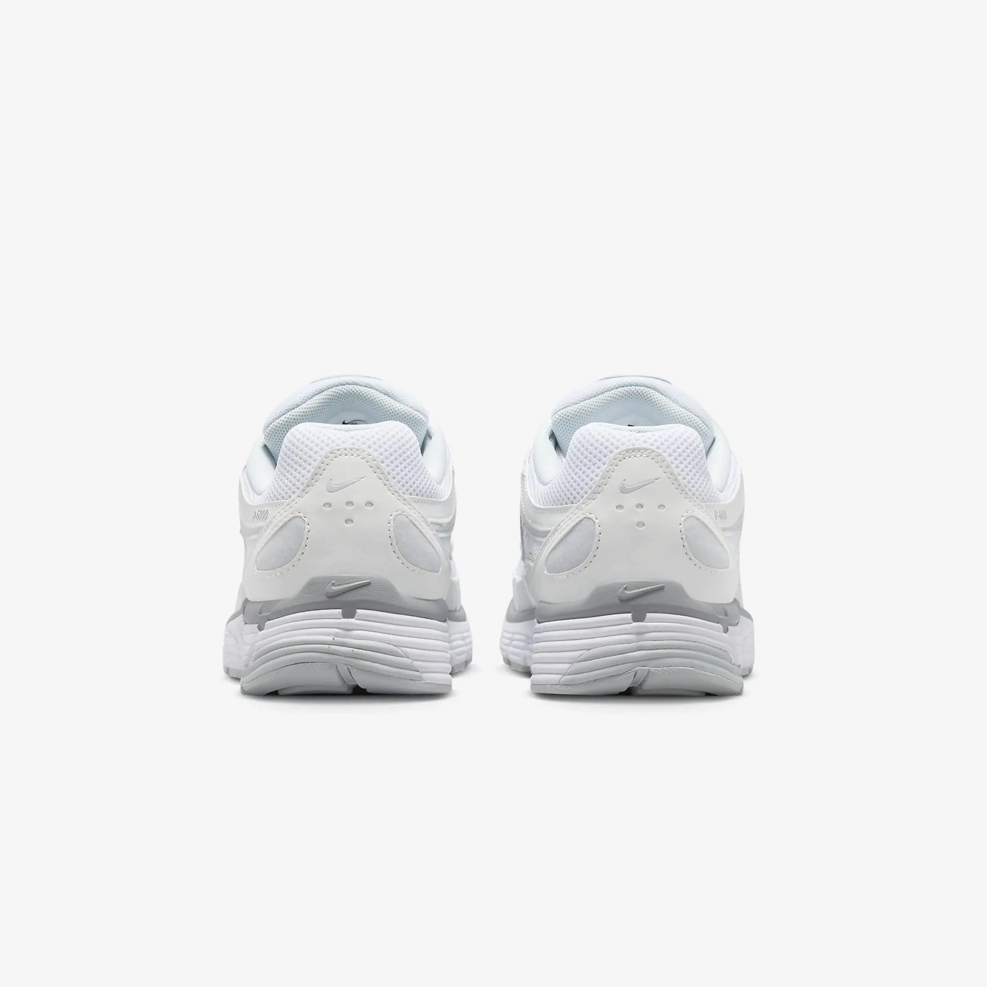 Nike | P-6000  { MTLC SUMMIT WHT/WHITE-PURE PLATINUM