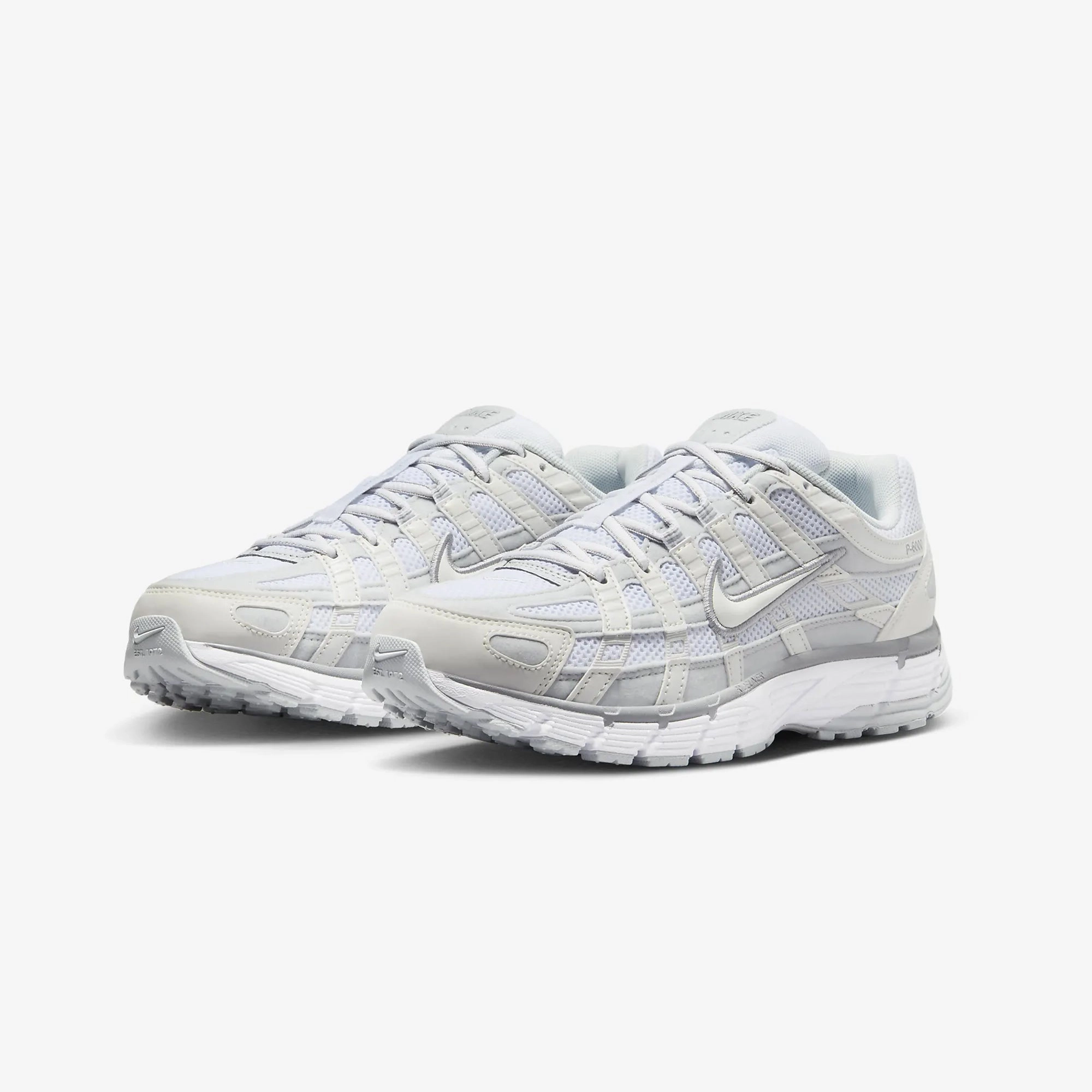 Nike | P-6000  { MTLC SUMMIT WHT/WHITE-PURE PLATINUM